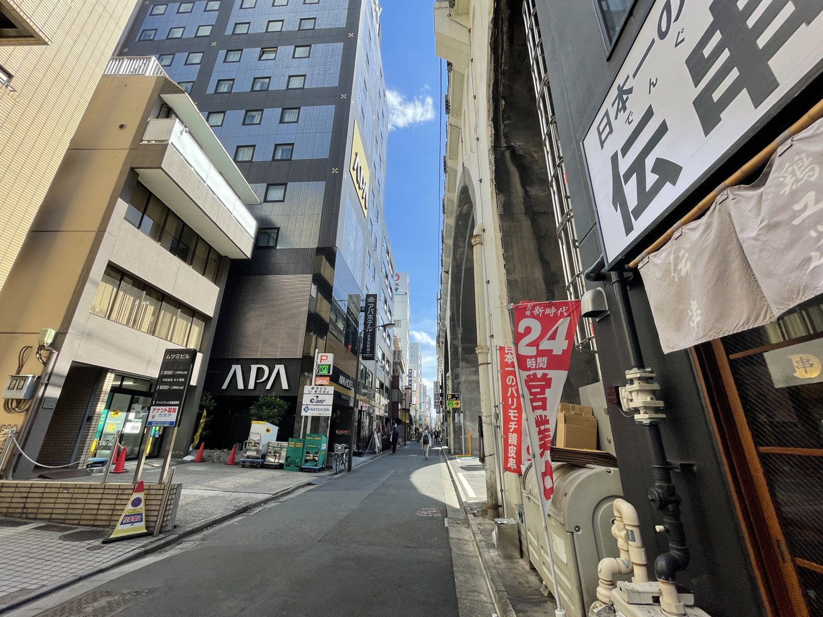 ムツミビル前面の通り