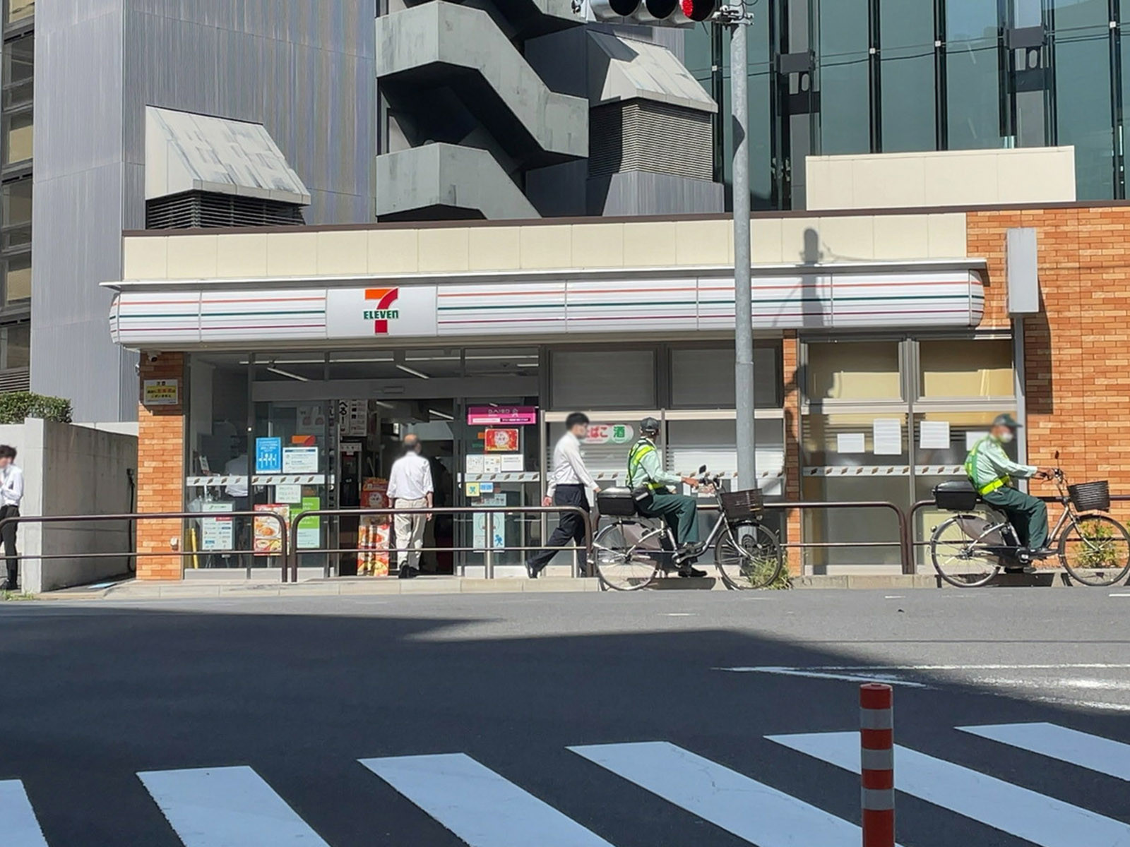 徒歩2分のセブン-イレブン 紀尾井坂店
