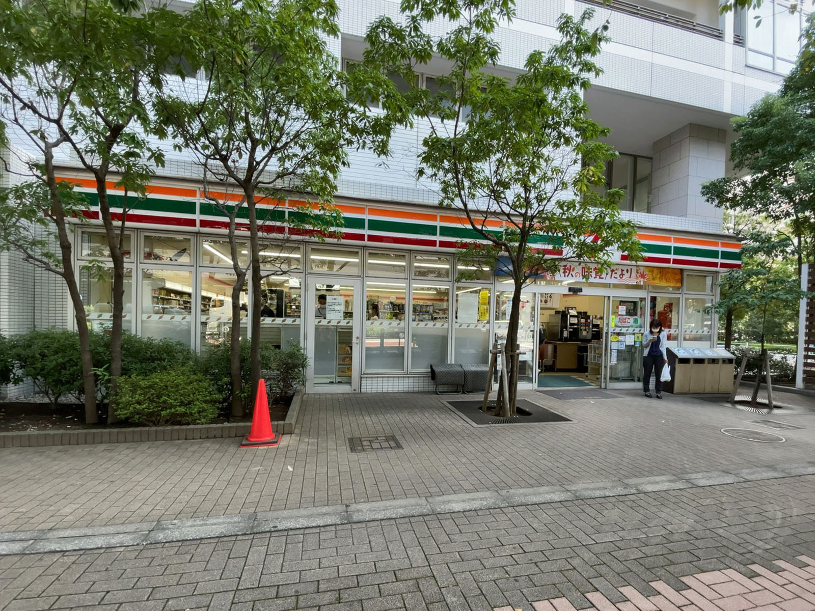 徒歩1分のセブンイレブン芝浦ベイワード店