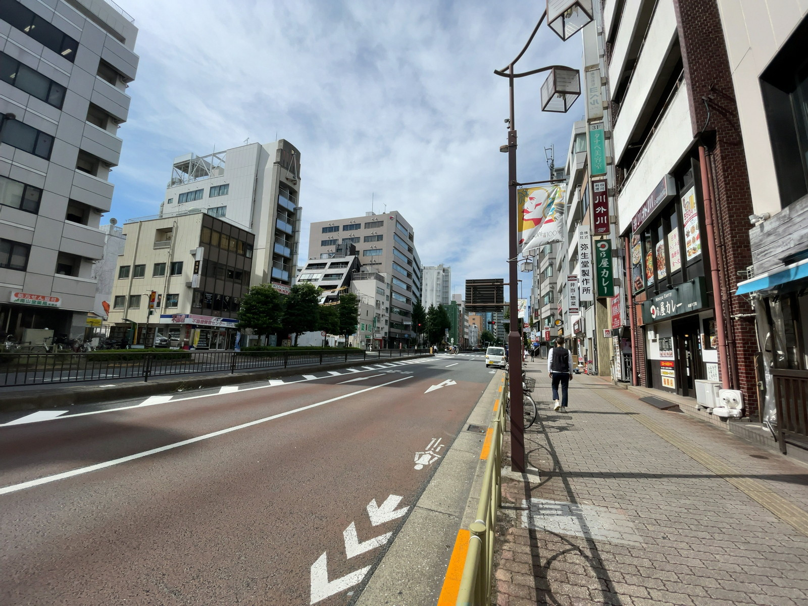 近くの春日通り