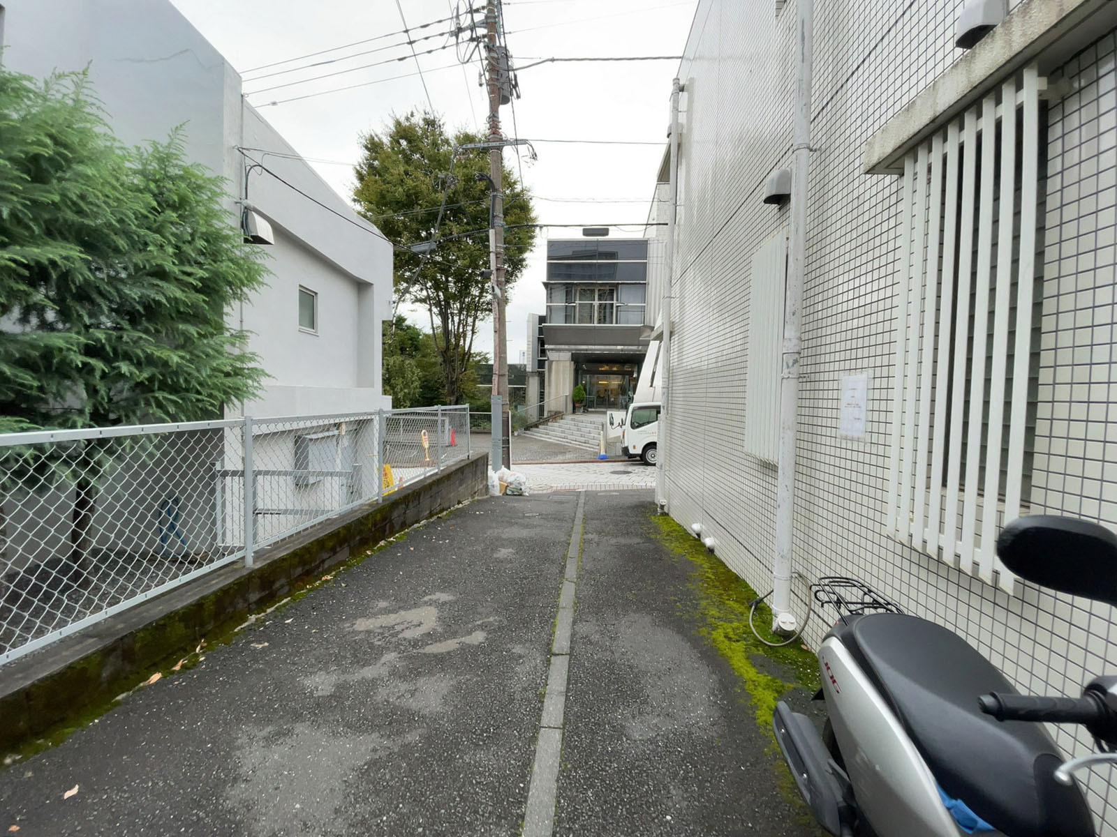 新栄マキビル前面の通り