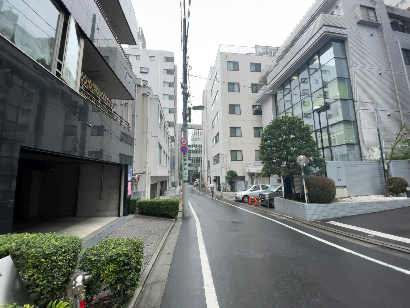 サウサリート九段前面の通り