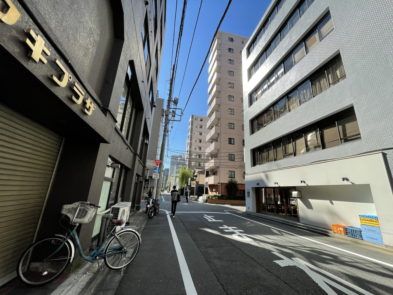 ミツヤ第3ビル前面の通り