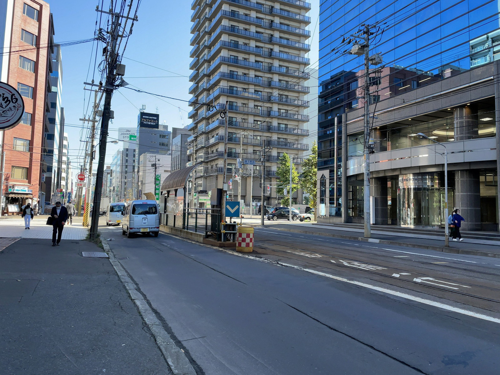 第28桂和ビル前面の通り