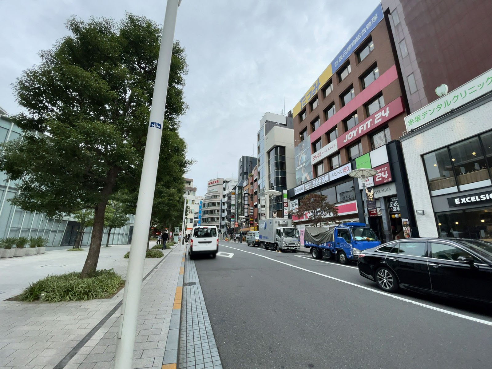 赤坂Bizタワー前面の通り