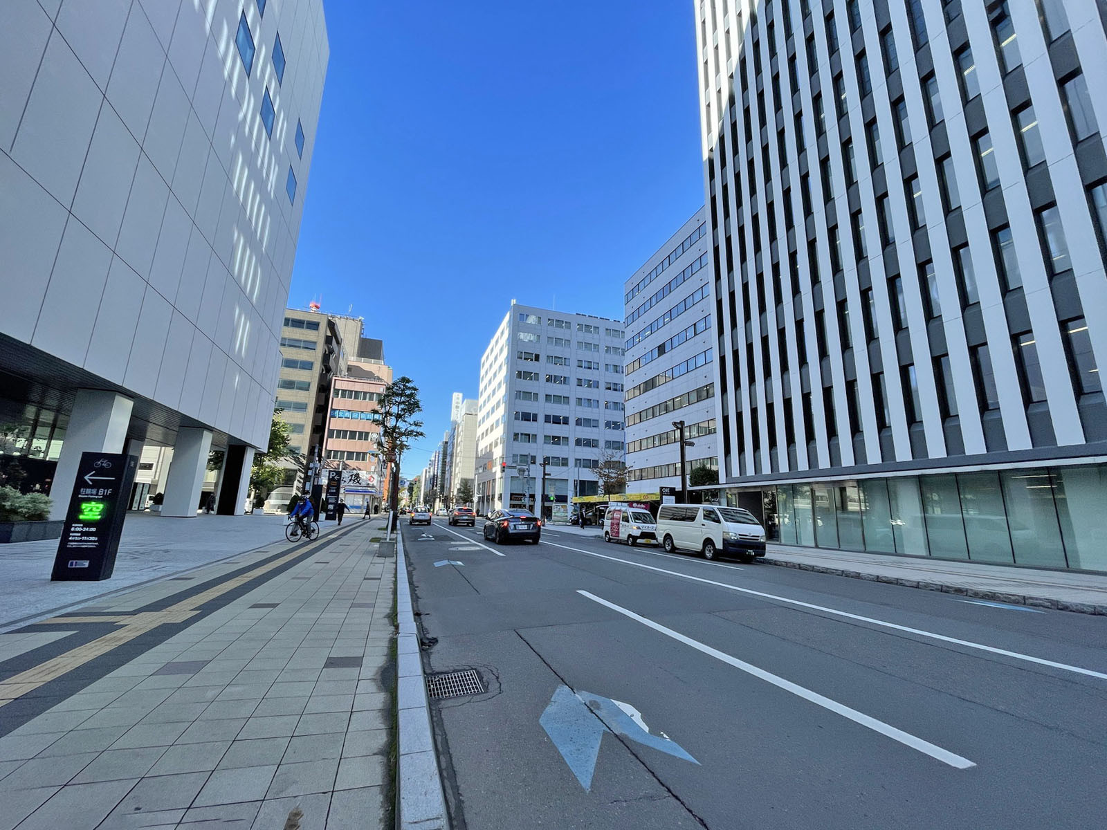 ORE札幌ビル前面の通り