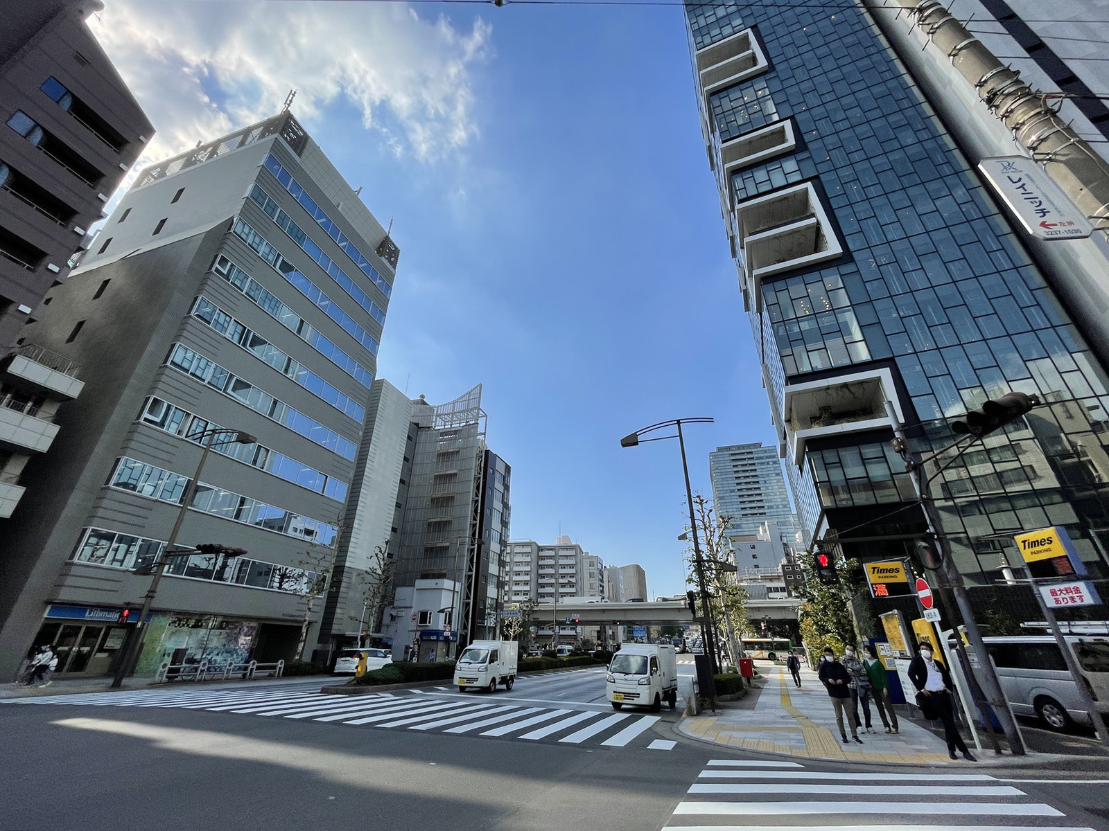 ACN神保町ビル前面の通り