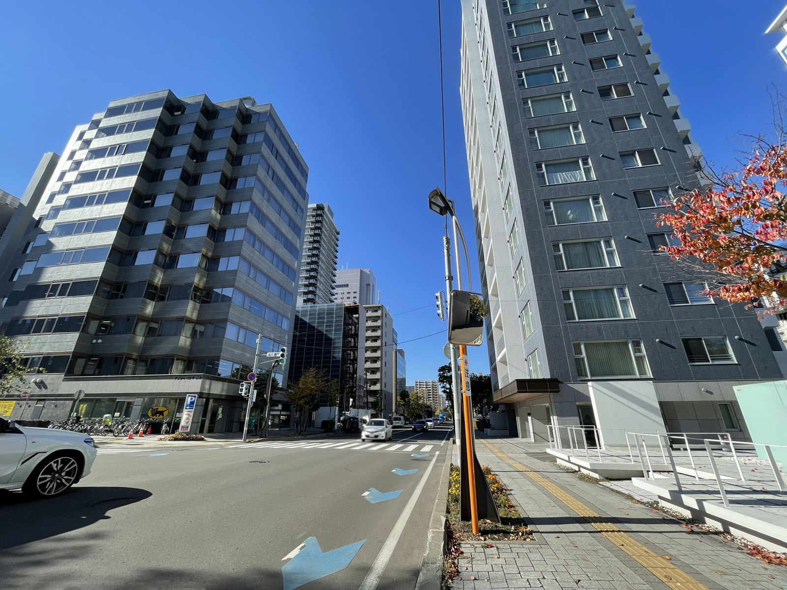 Wall前面の通り