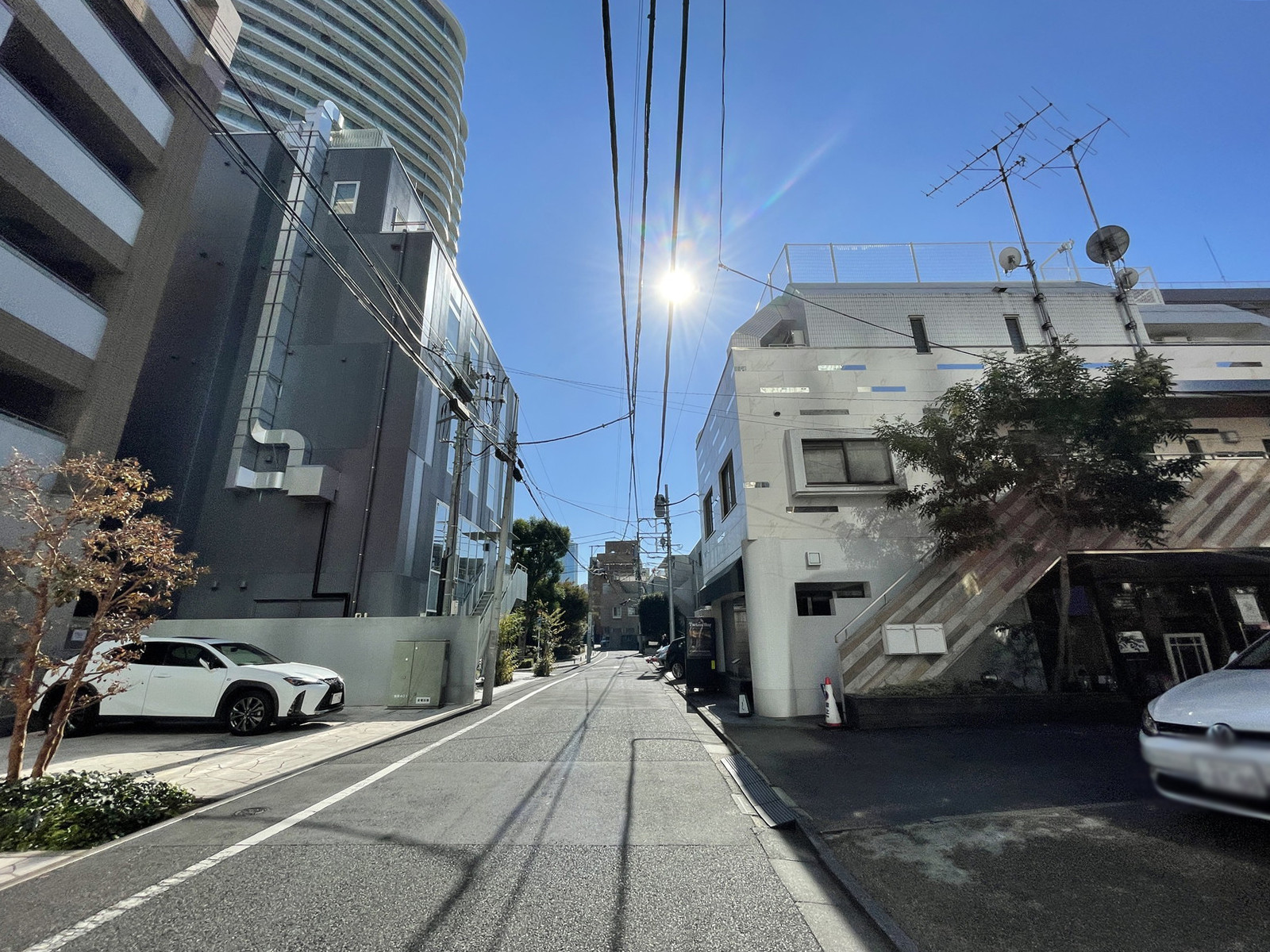 周辺は落ち着いたエリア