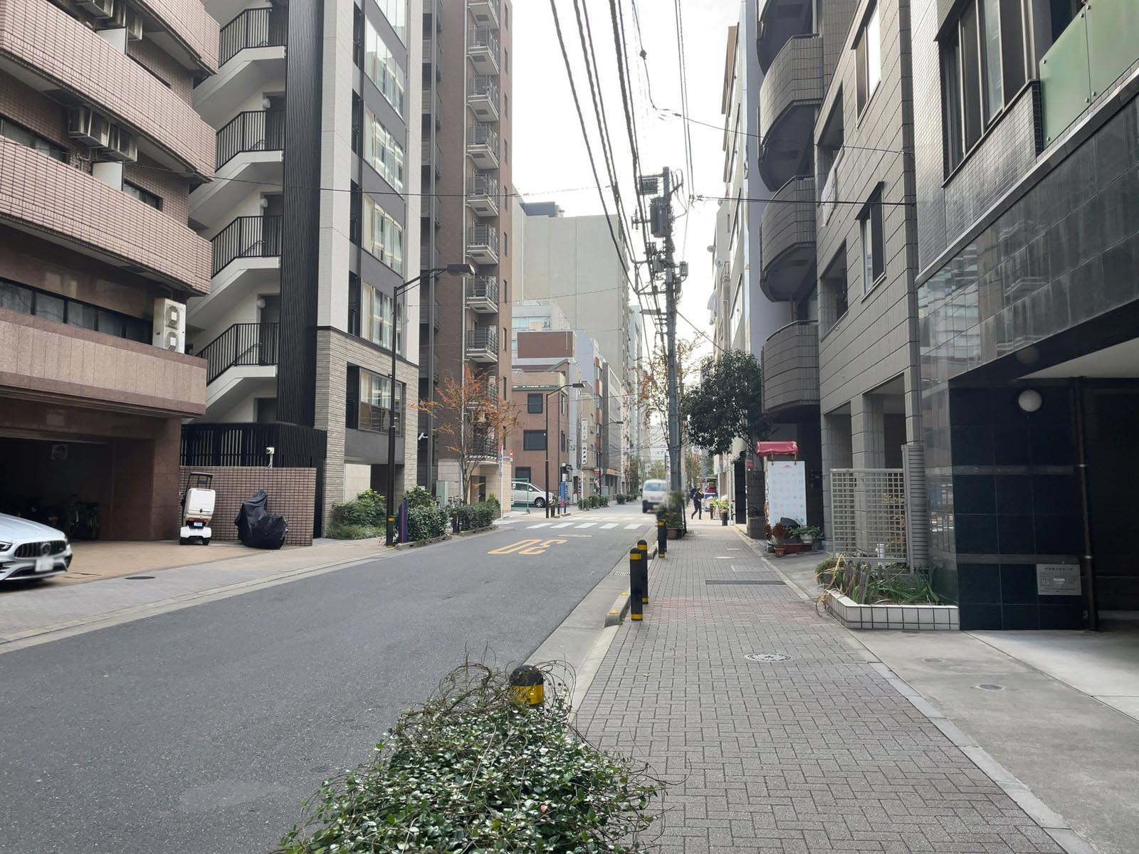 プライム日本橋前面の通り