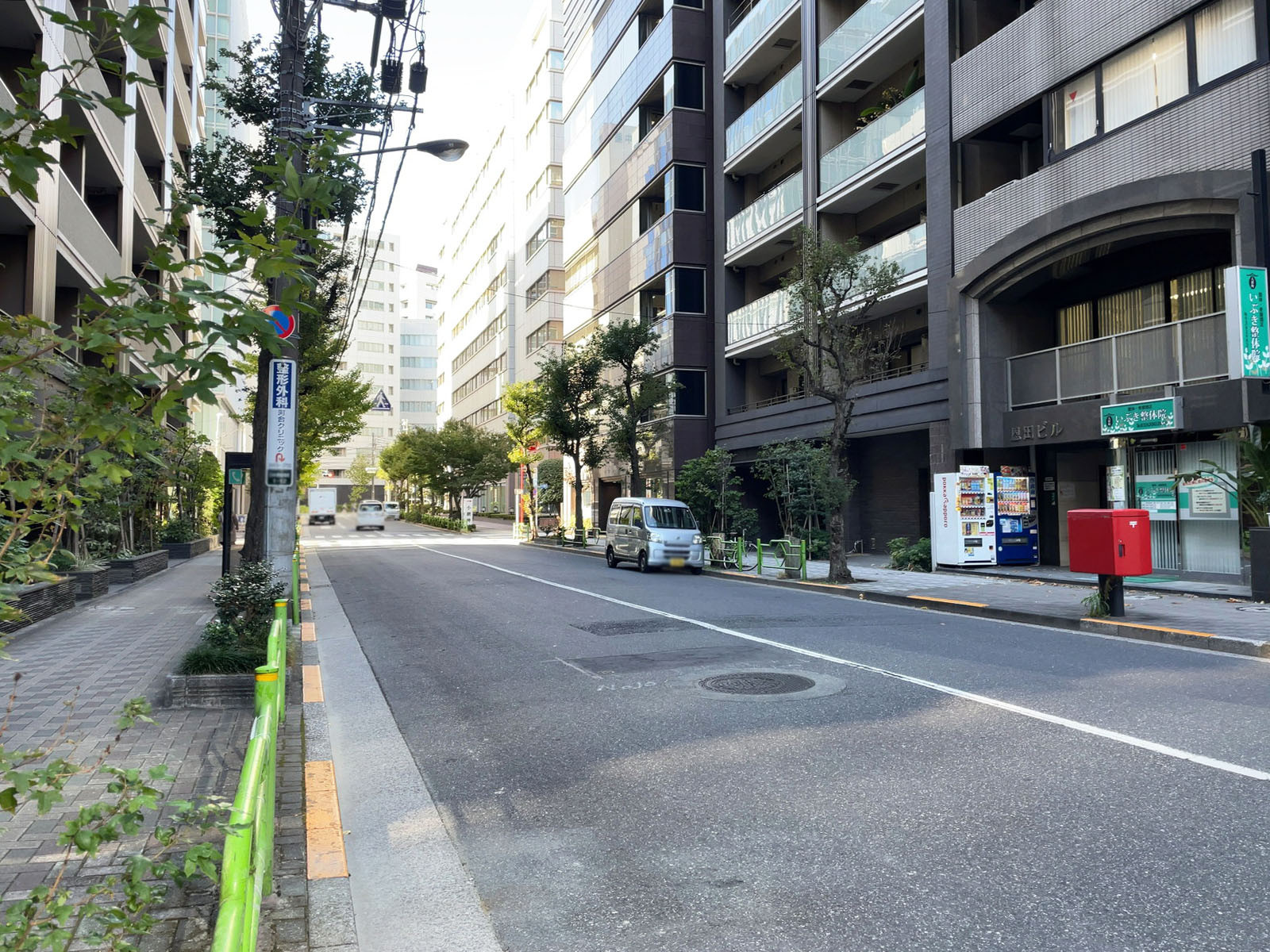 KSビル前面の通り