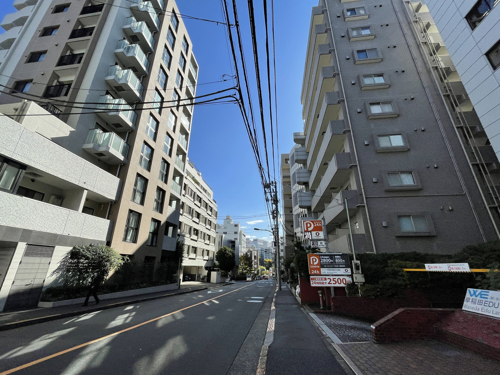 周辺は落ち着いたエリア
