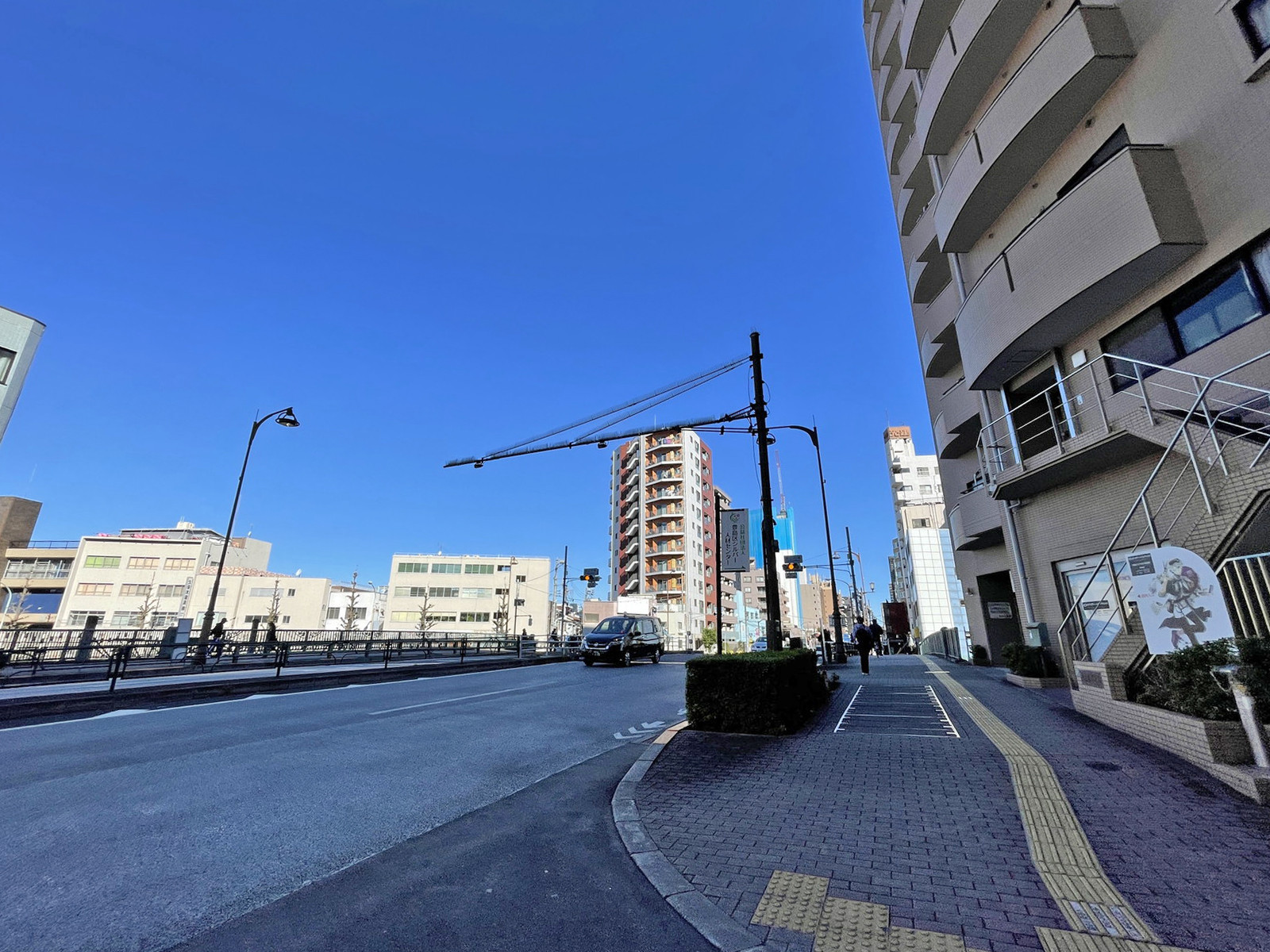 レスポワールー池袋前面の通り