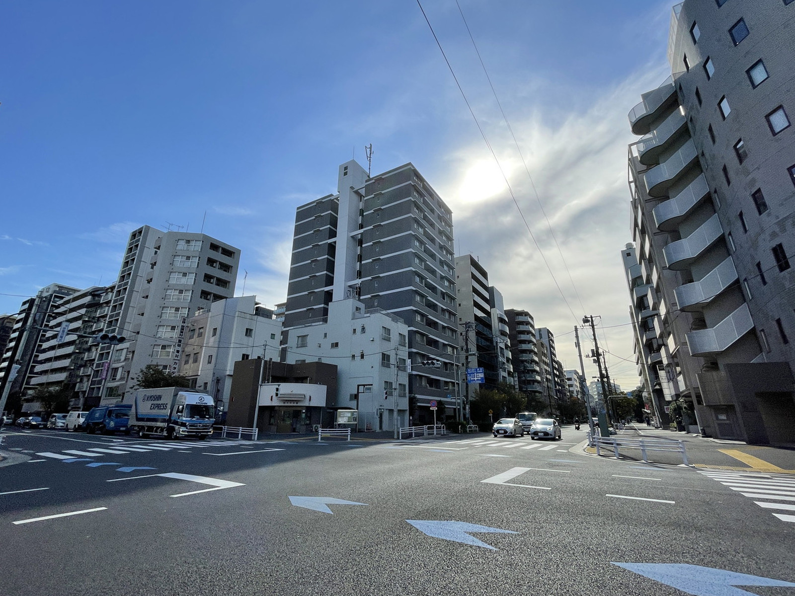 大森勧業ビル前面の通り
