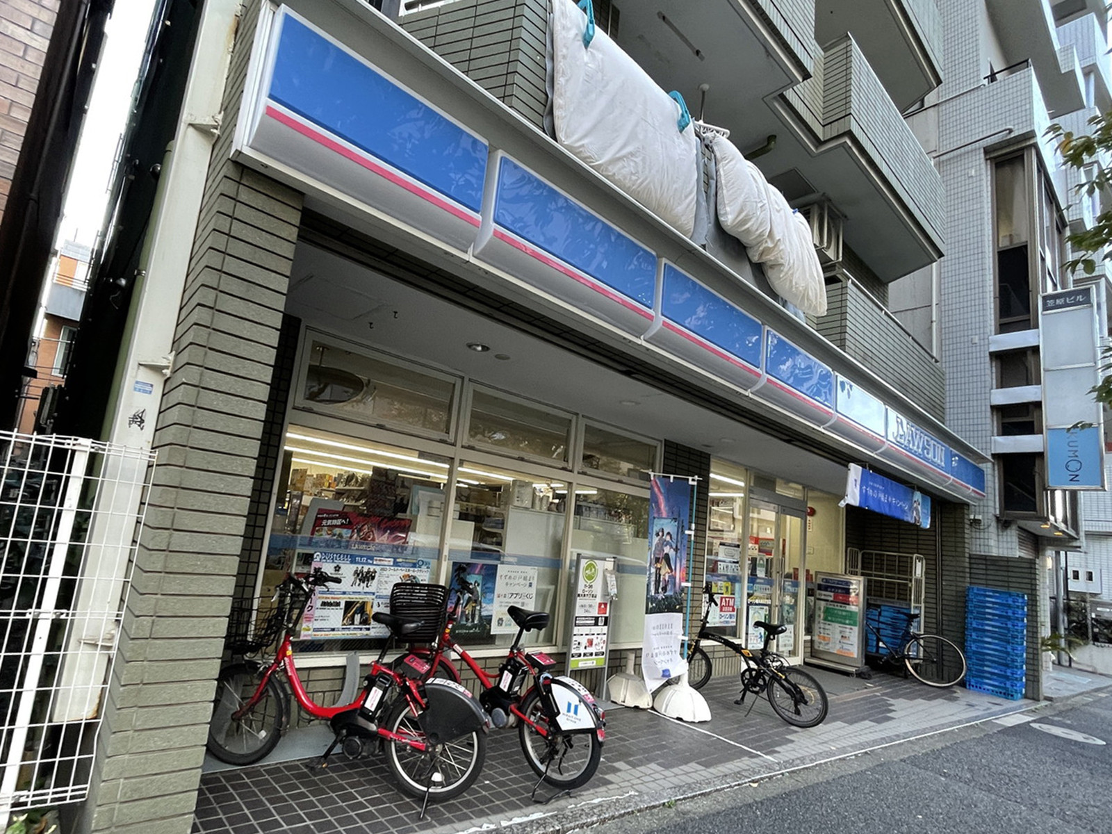 徒歩1分のローソン南大井6丁目店
