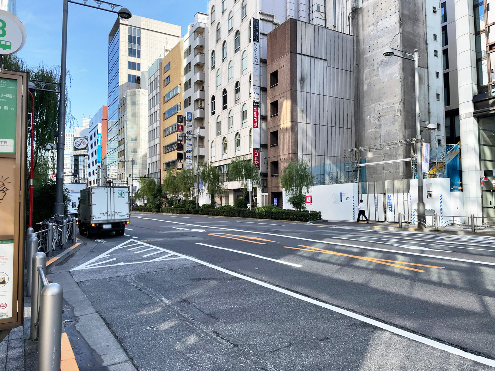 CSS3前面の西銀座通り