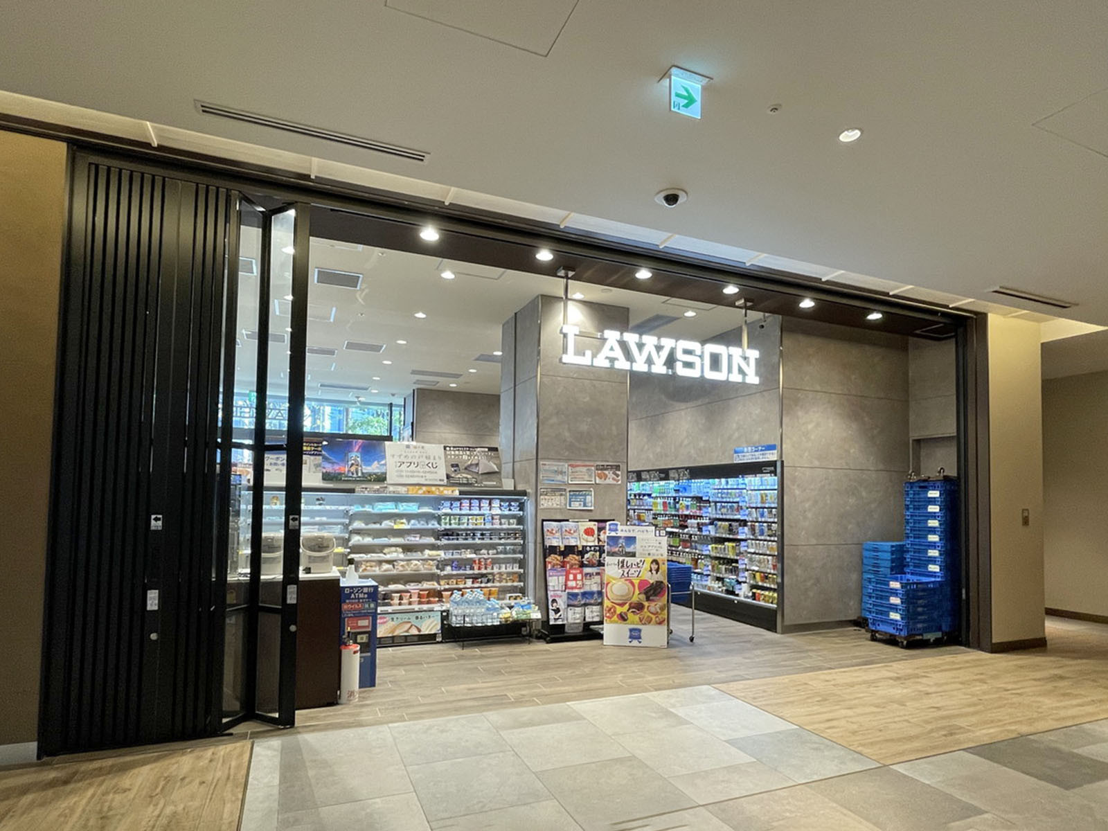 徒歩1分のローソン神田スクエア店