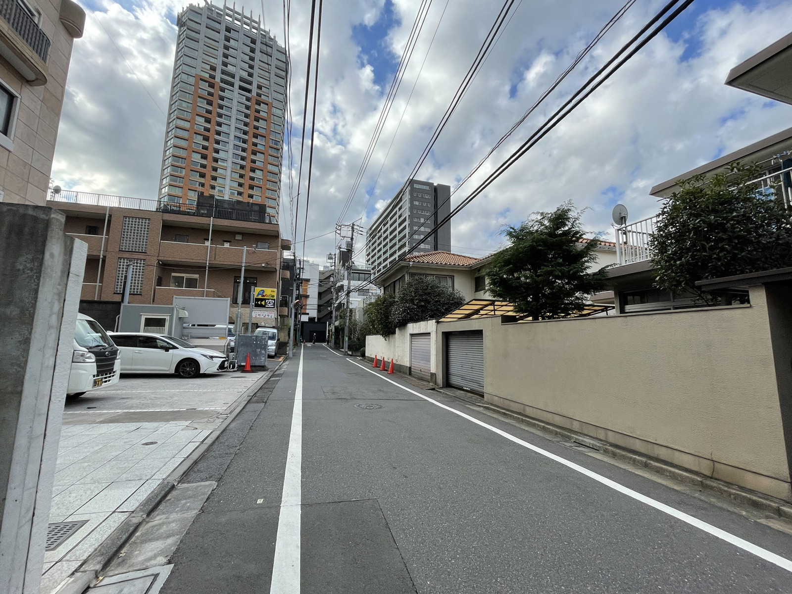 JLBグランエクリュ表参道前面の通り