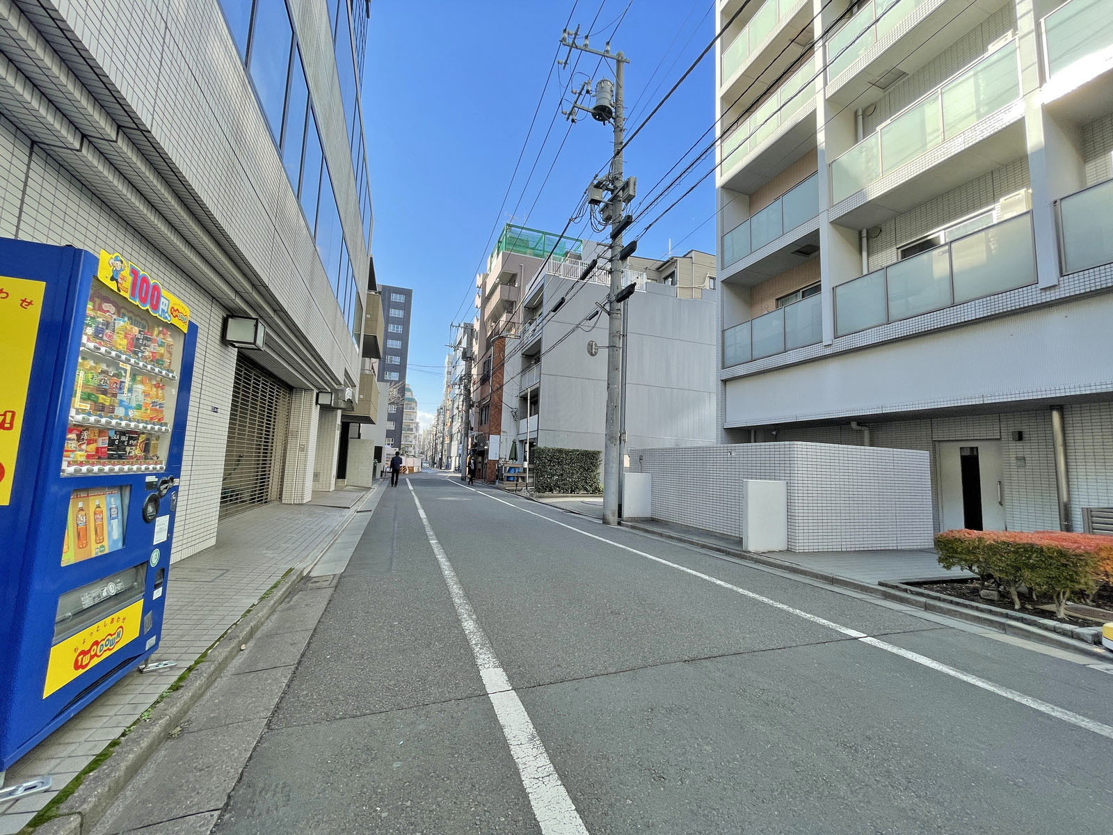 相生ビル前面の通り