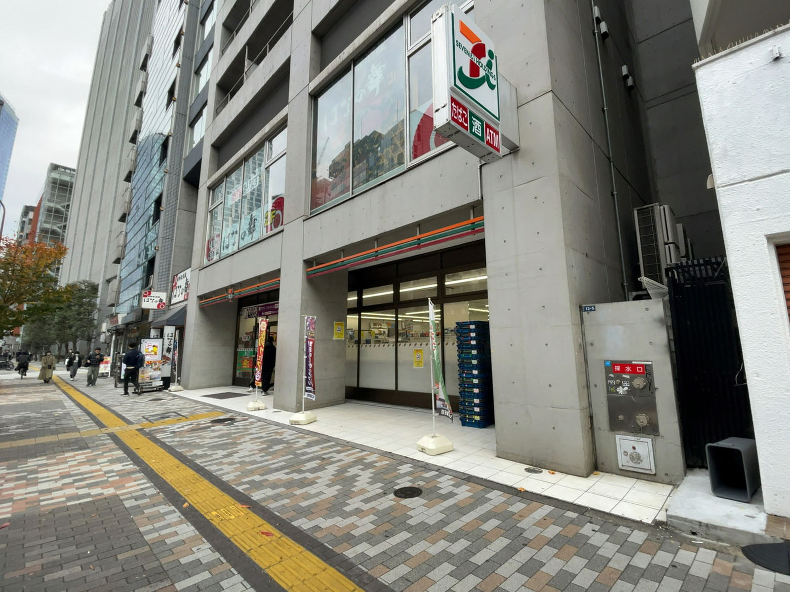 徒歩1分のセブンイレブン 渋谷3丁目明治通り店