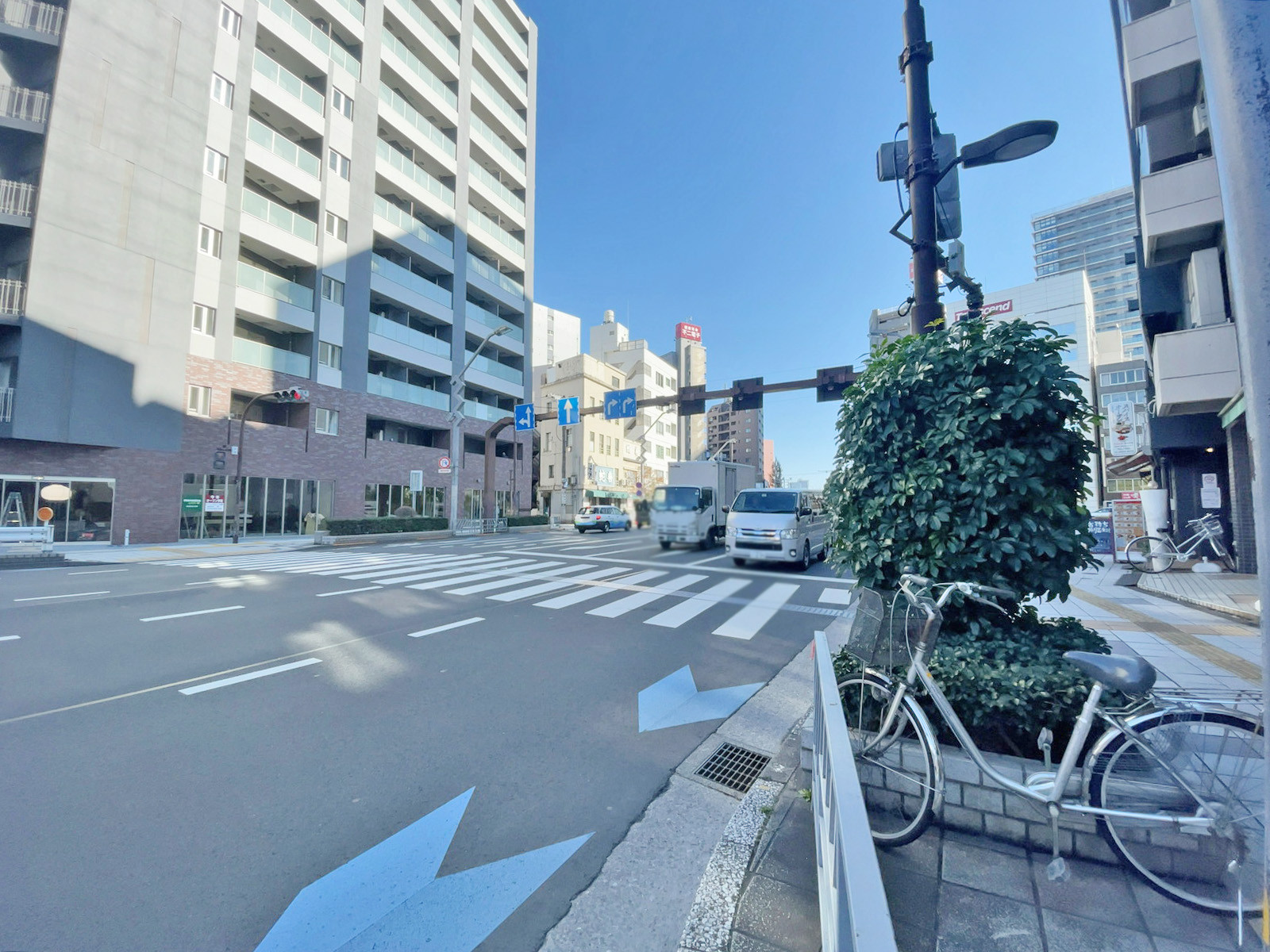 近くの蔵前橋通り