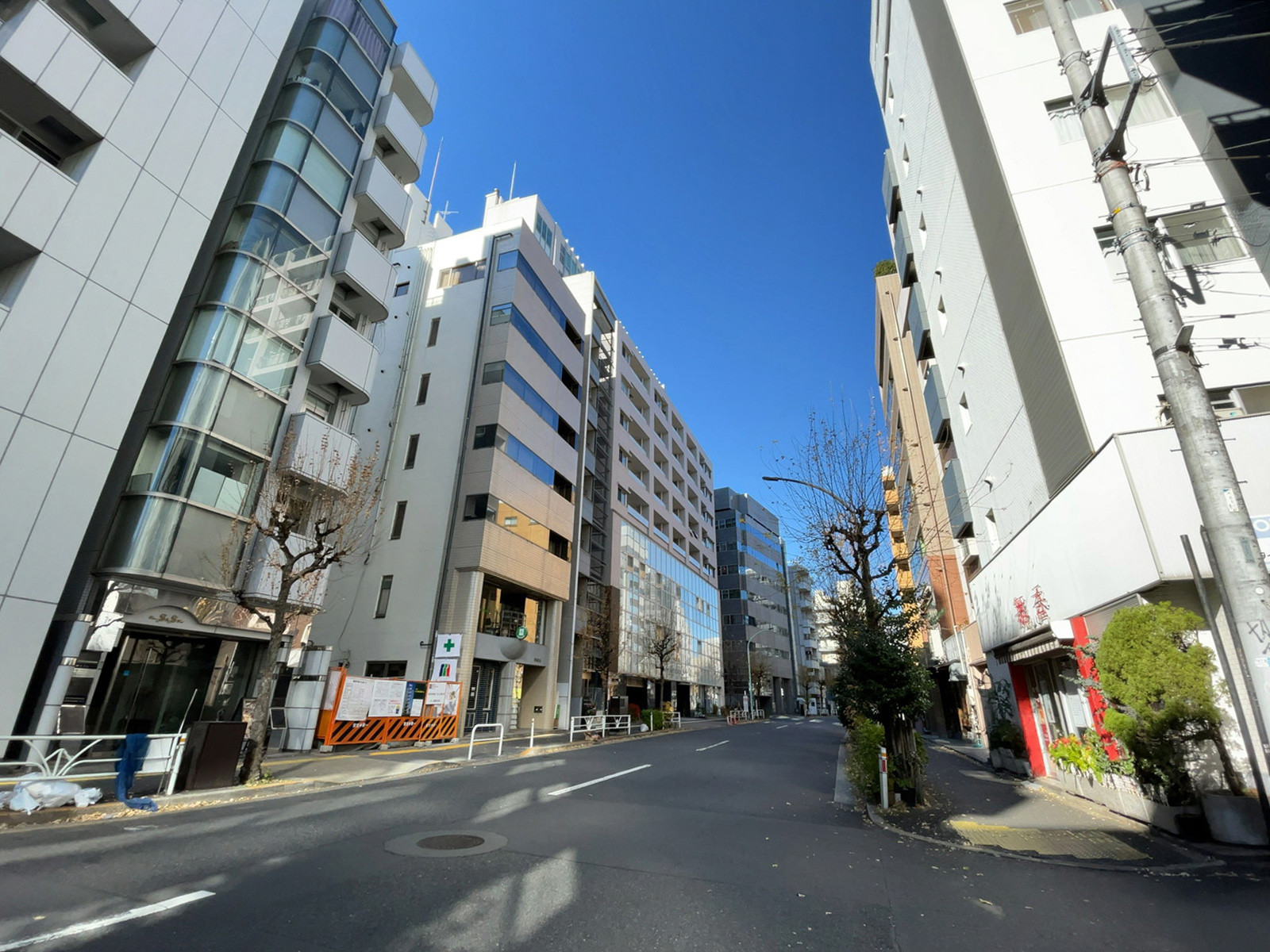 グランベル恵比寿4前面の通り