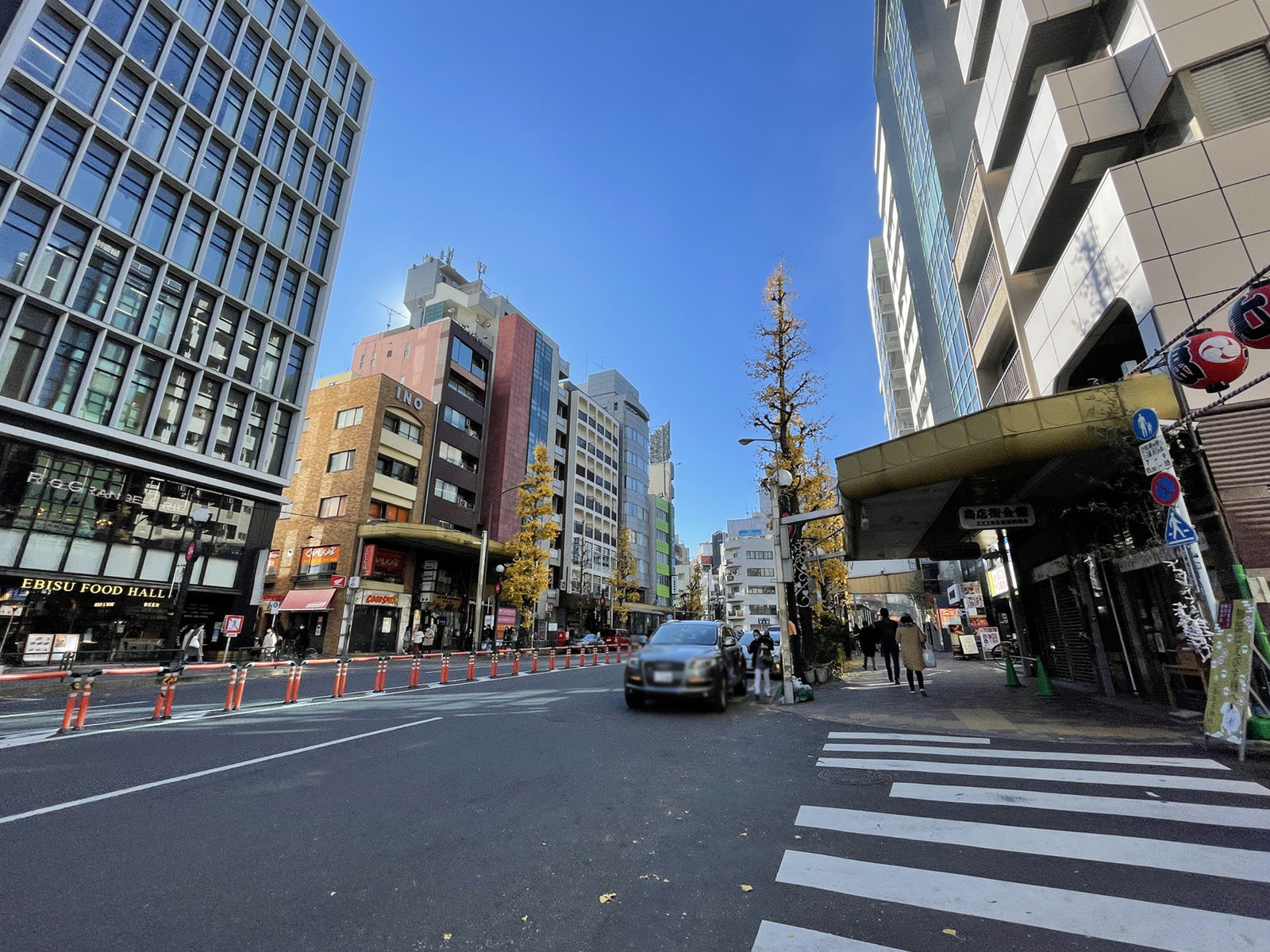 Frontier恵比寿前面の通り