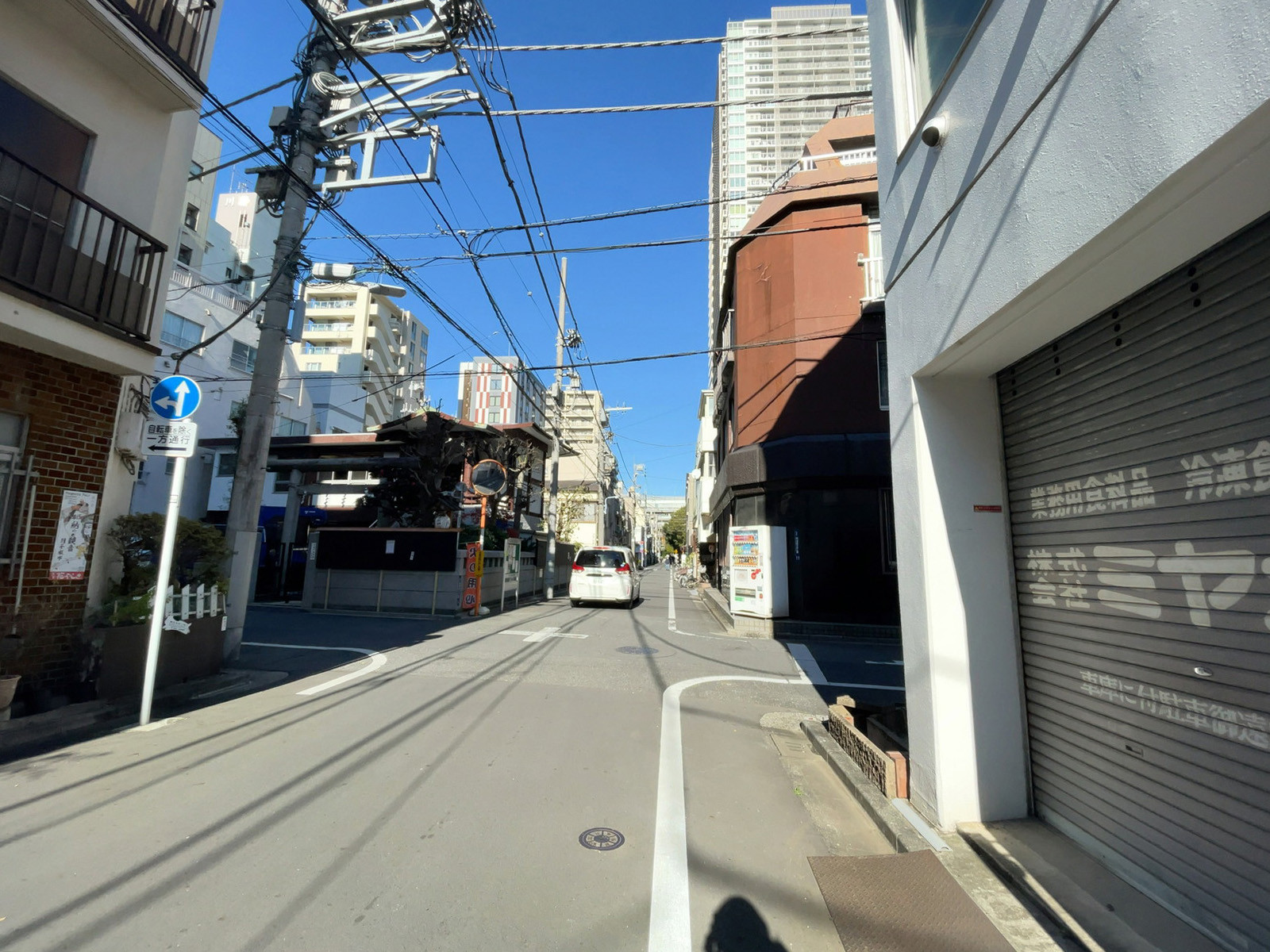 ミヤカワ第3ビル前面の通り