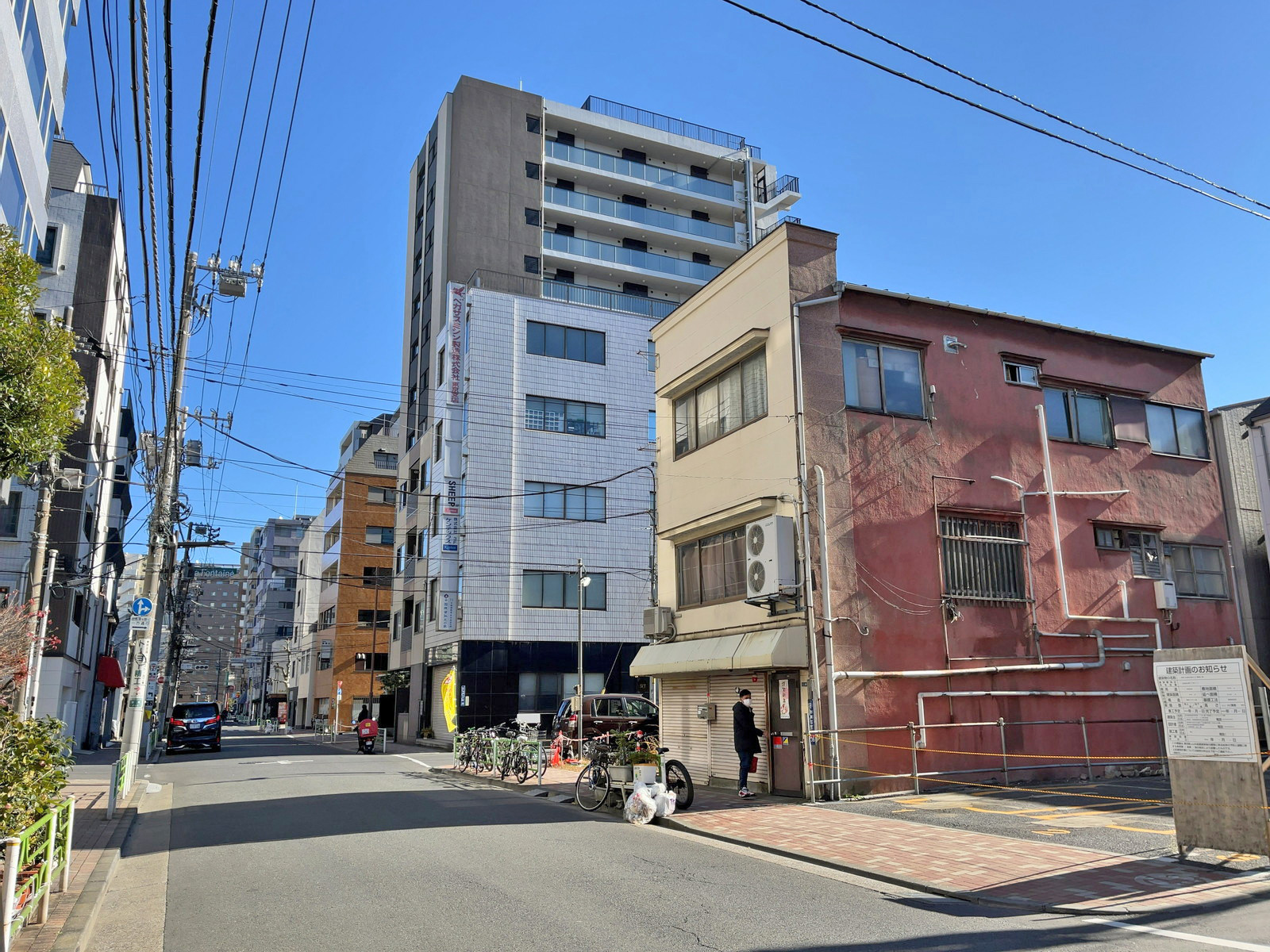 山喜ビル前面通り