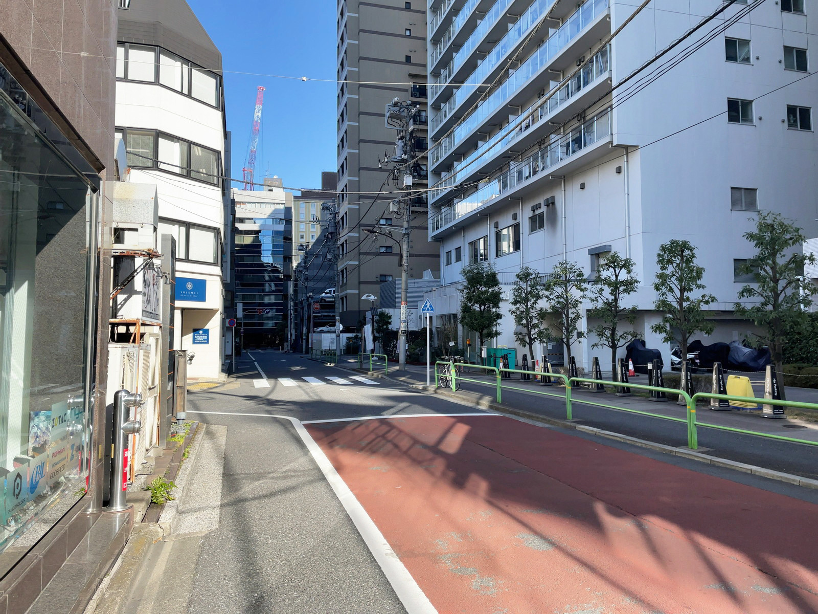 第一浜松町ビル前面の通り