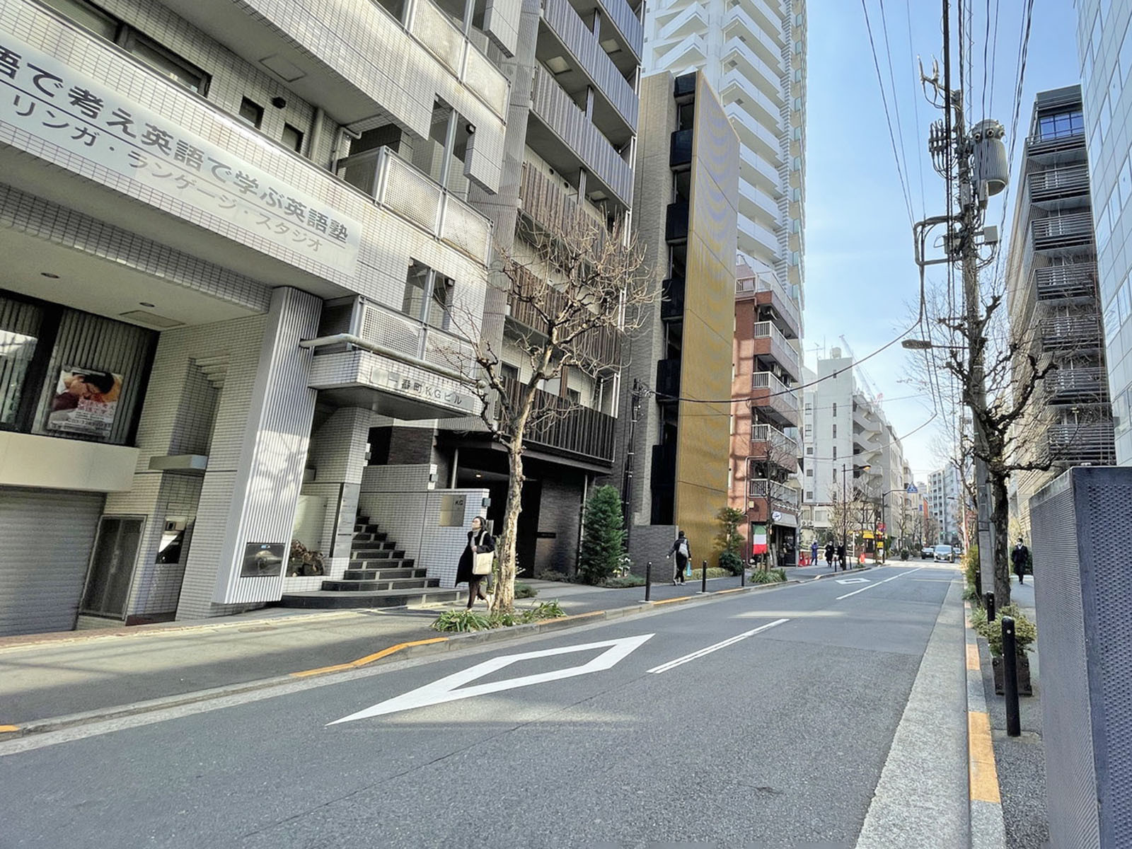 一番町KGビル前面の通り