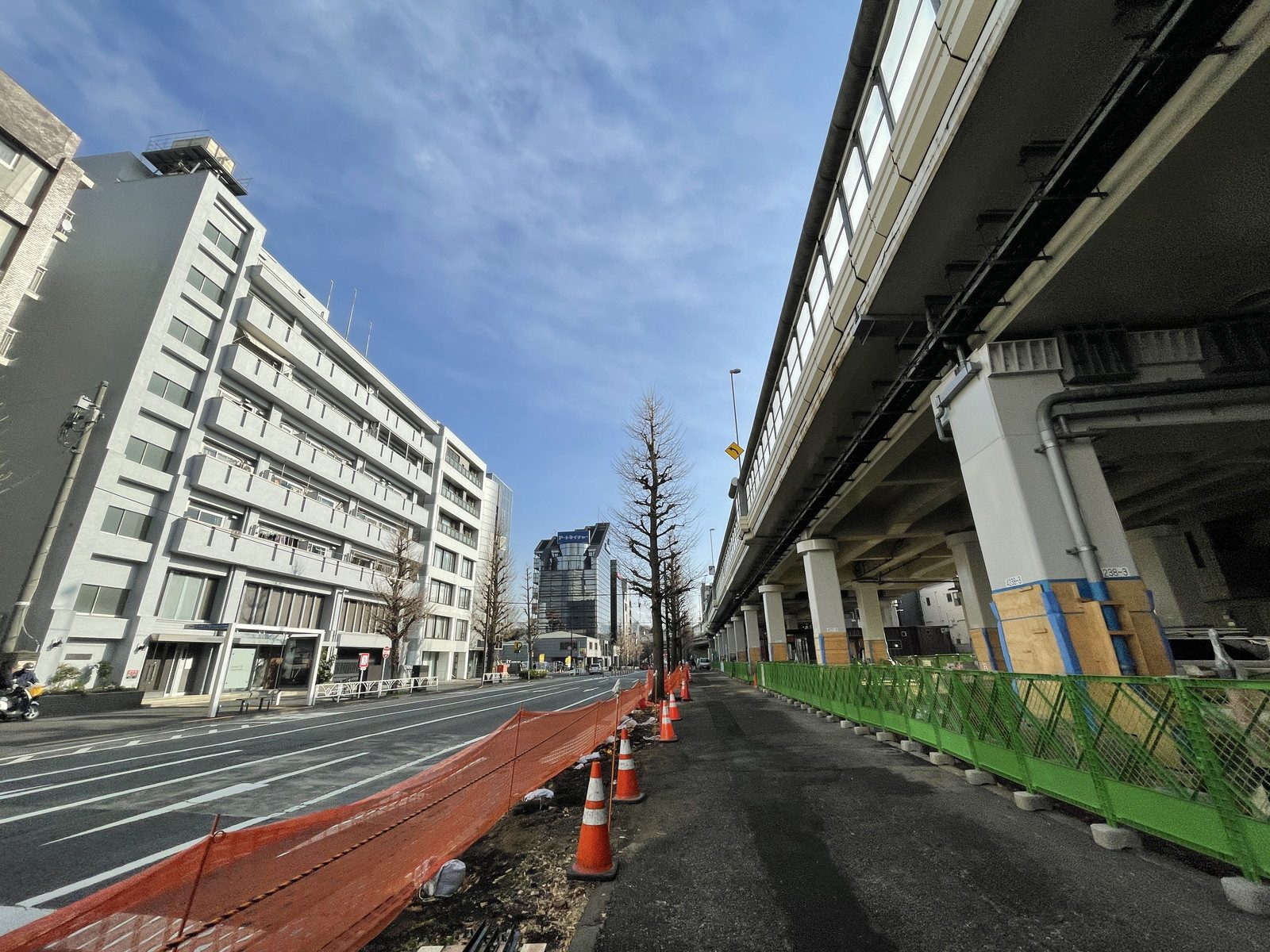 西表参道マンション前面の通り