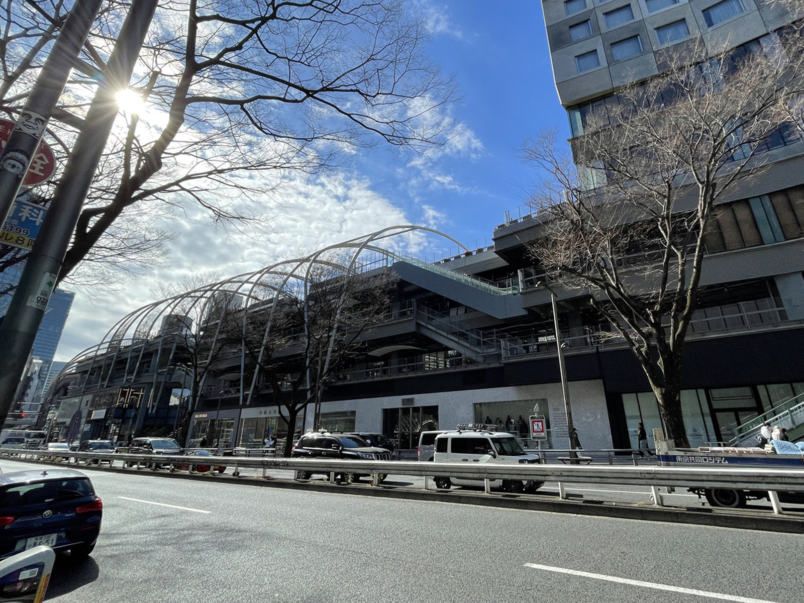 至近のMIYASHITA PARK
