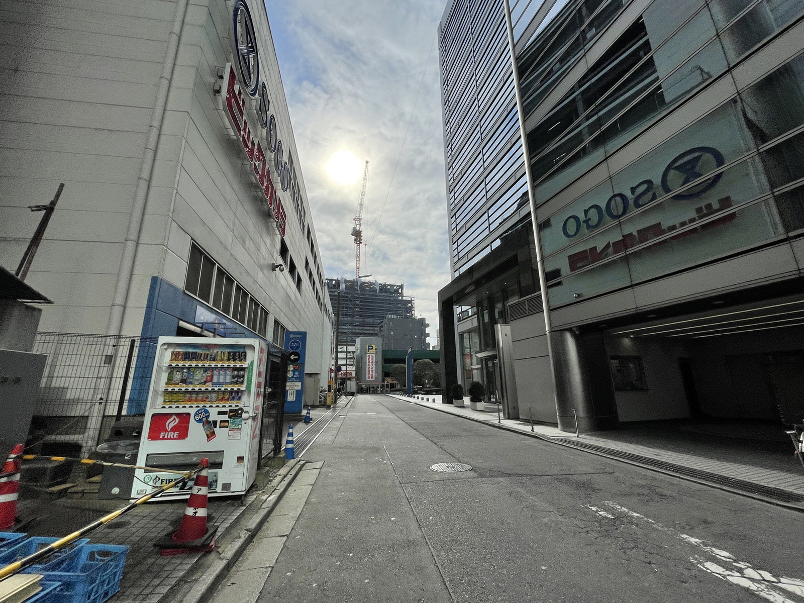 大宮センタービル前面の通り