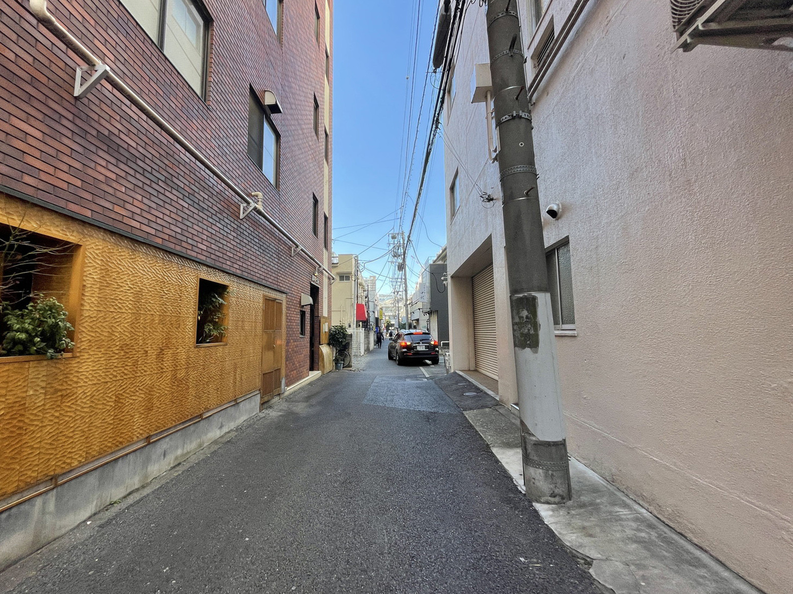 藤沼ビル前面の通り