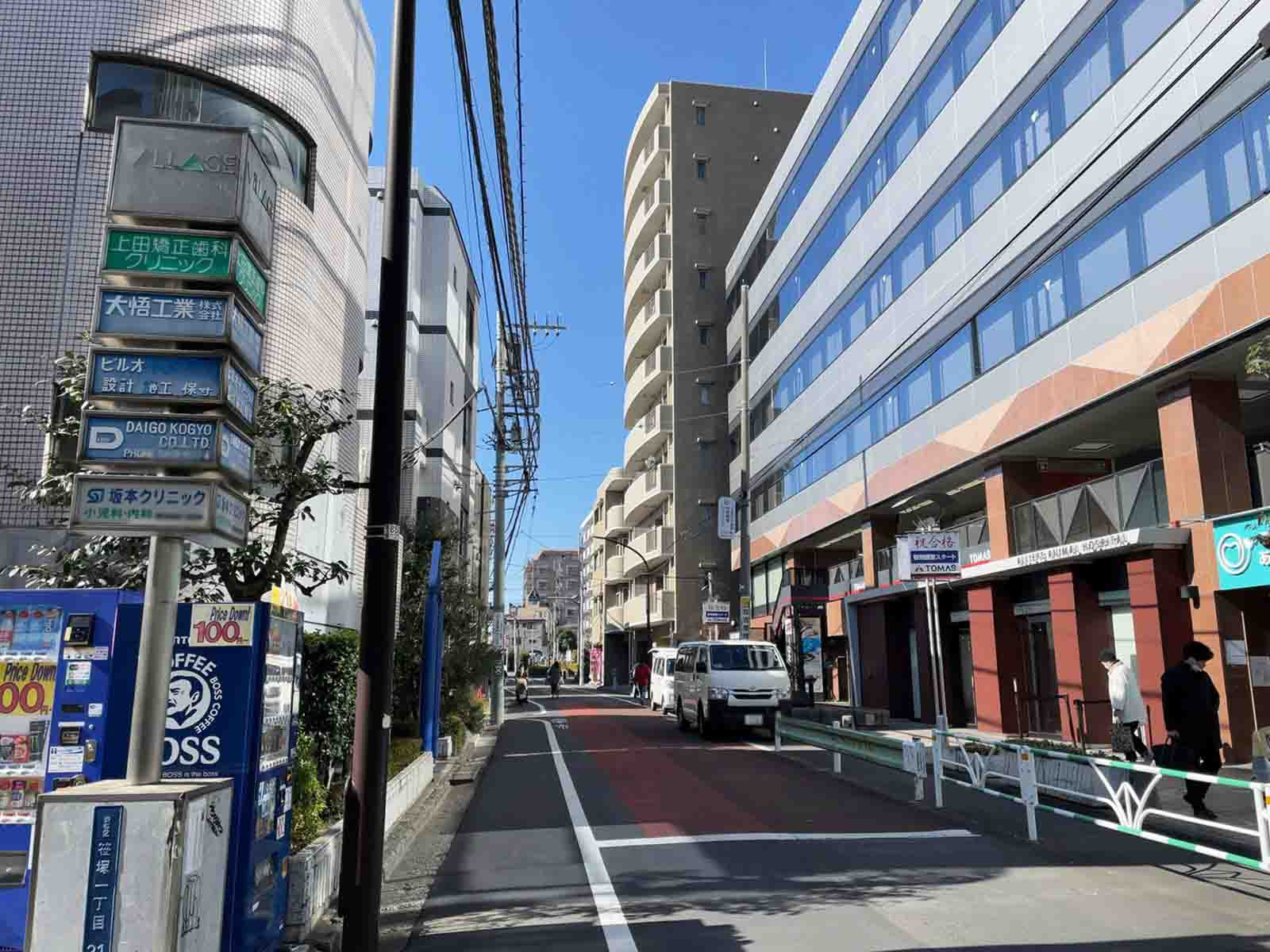 ビラージュ笹塚3前面の通り