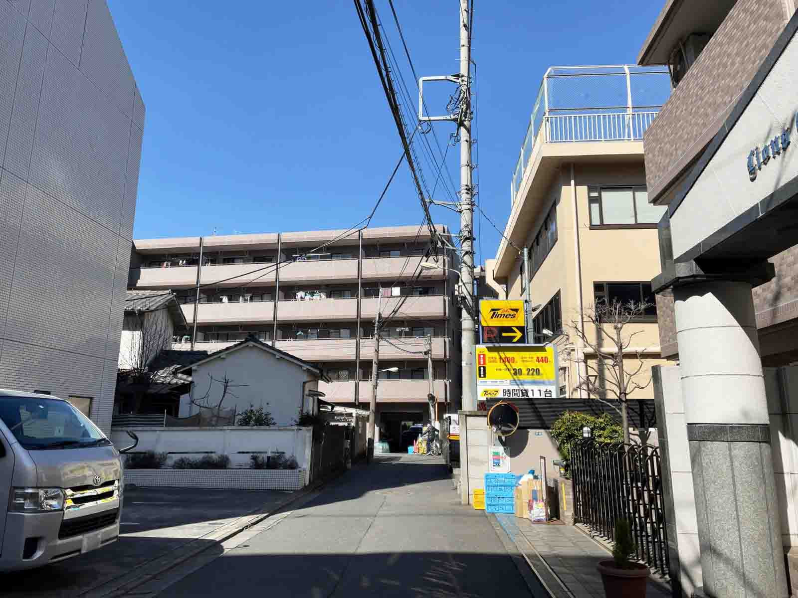 付近は住宅街