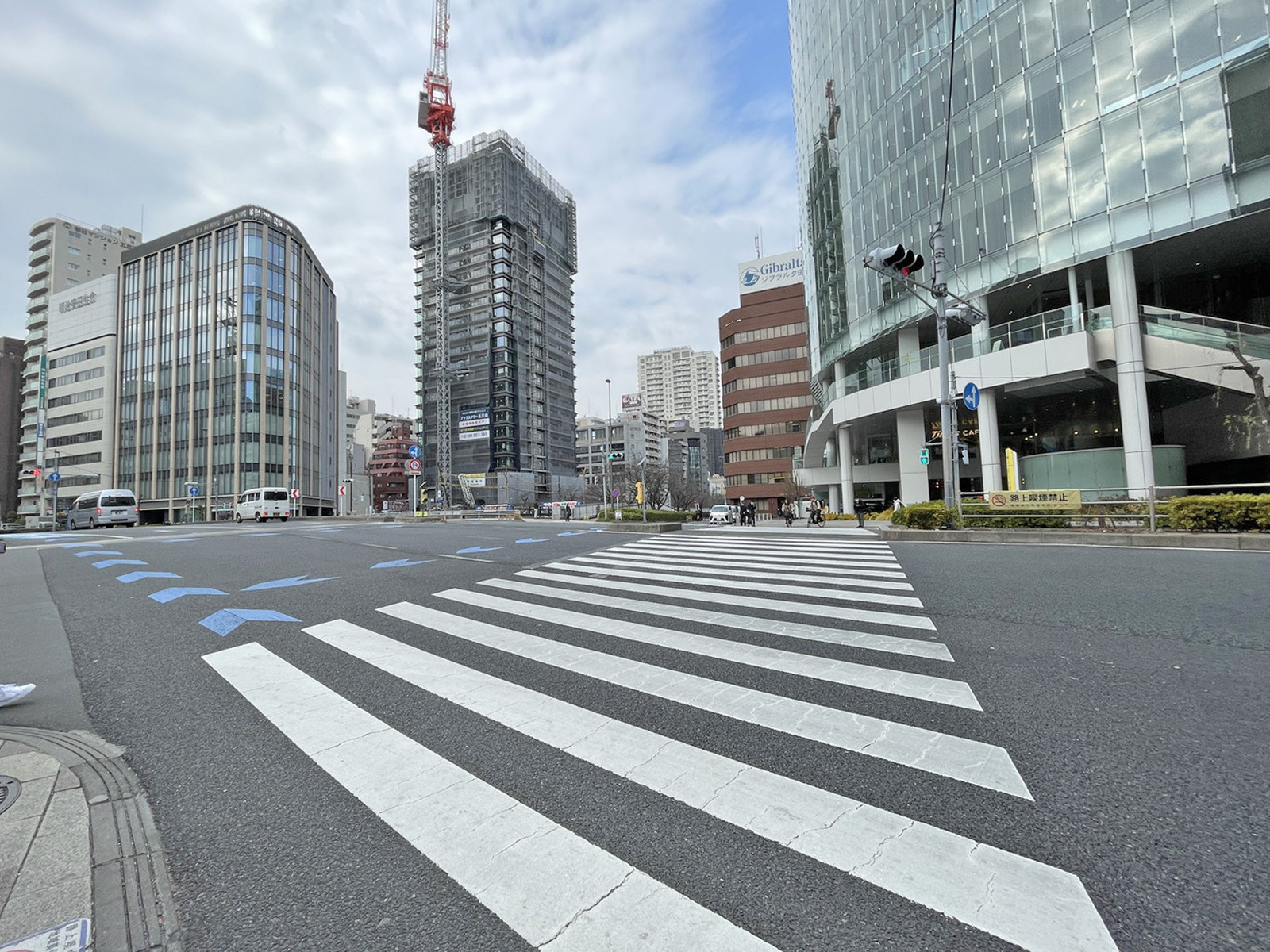 五反田PLACE前面の通り