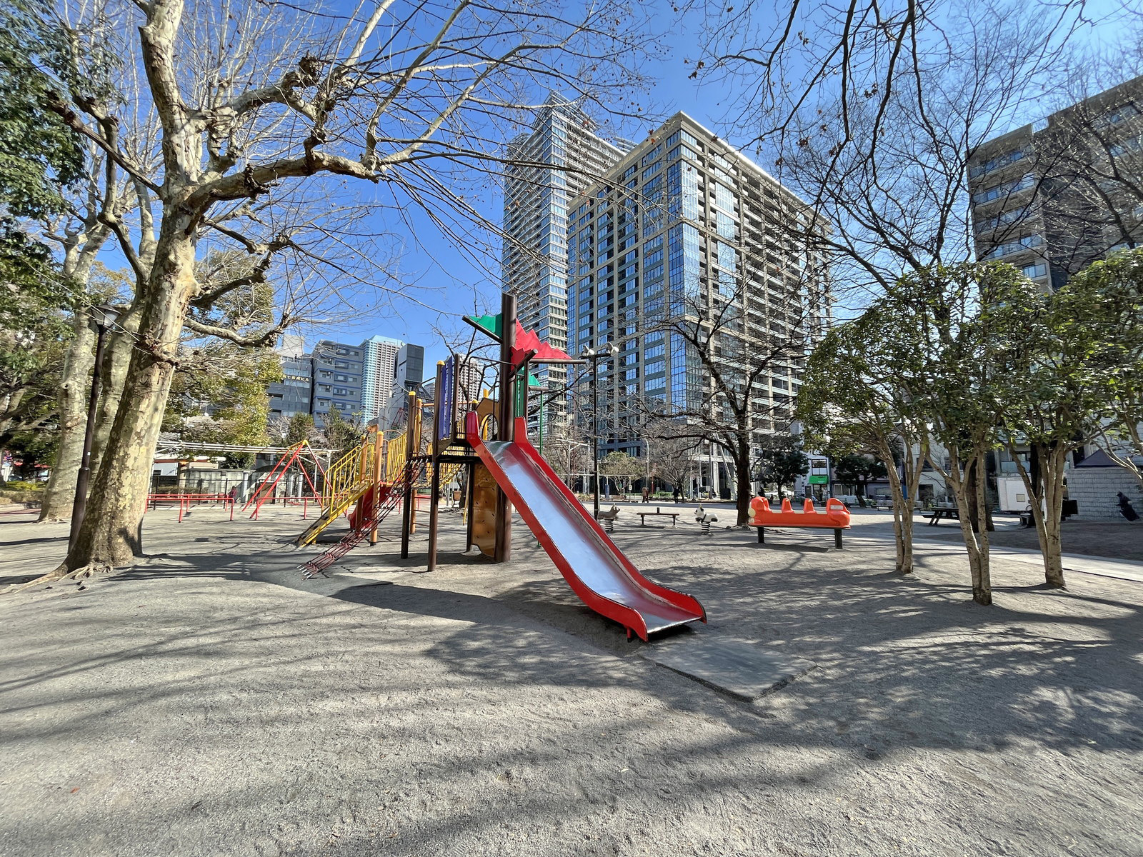 徒歩2分の鉄砲洲児童公園
