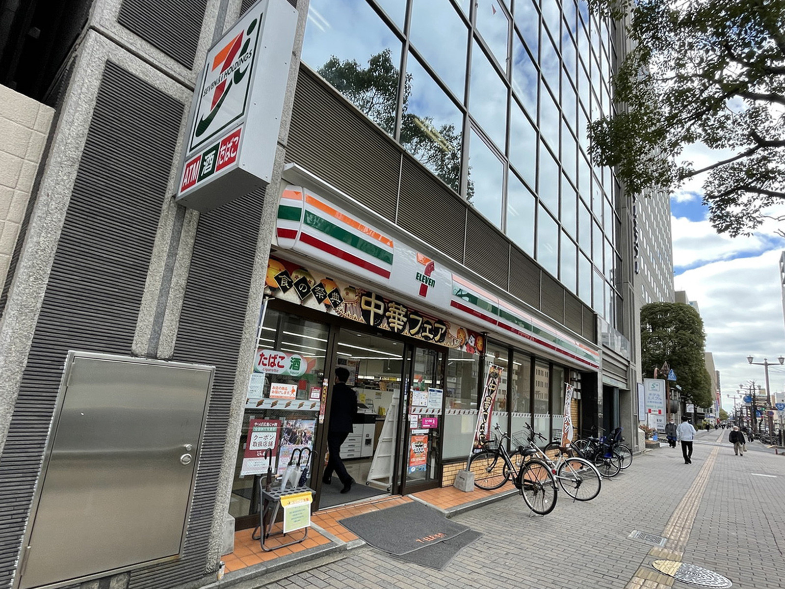 徒歩2分のセブンイレブン広島小町ビル
