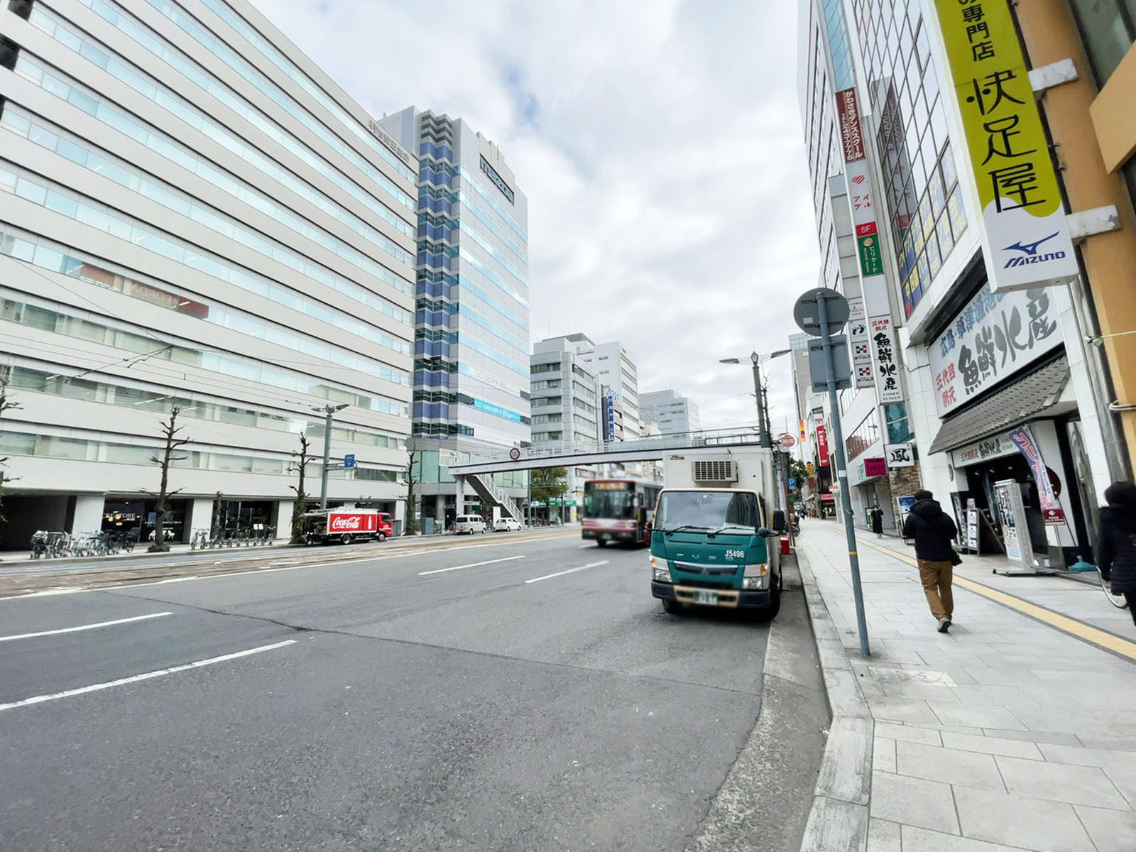 朝日生命広島胡町ビル前面の通り