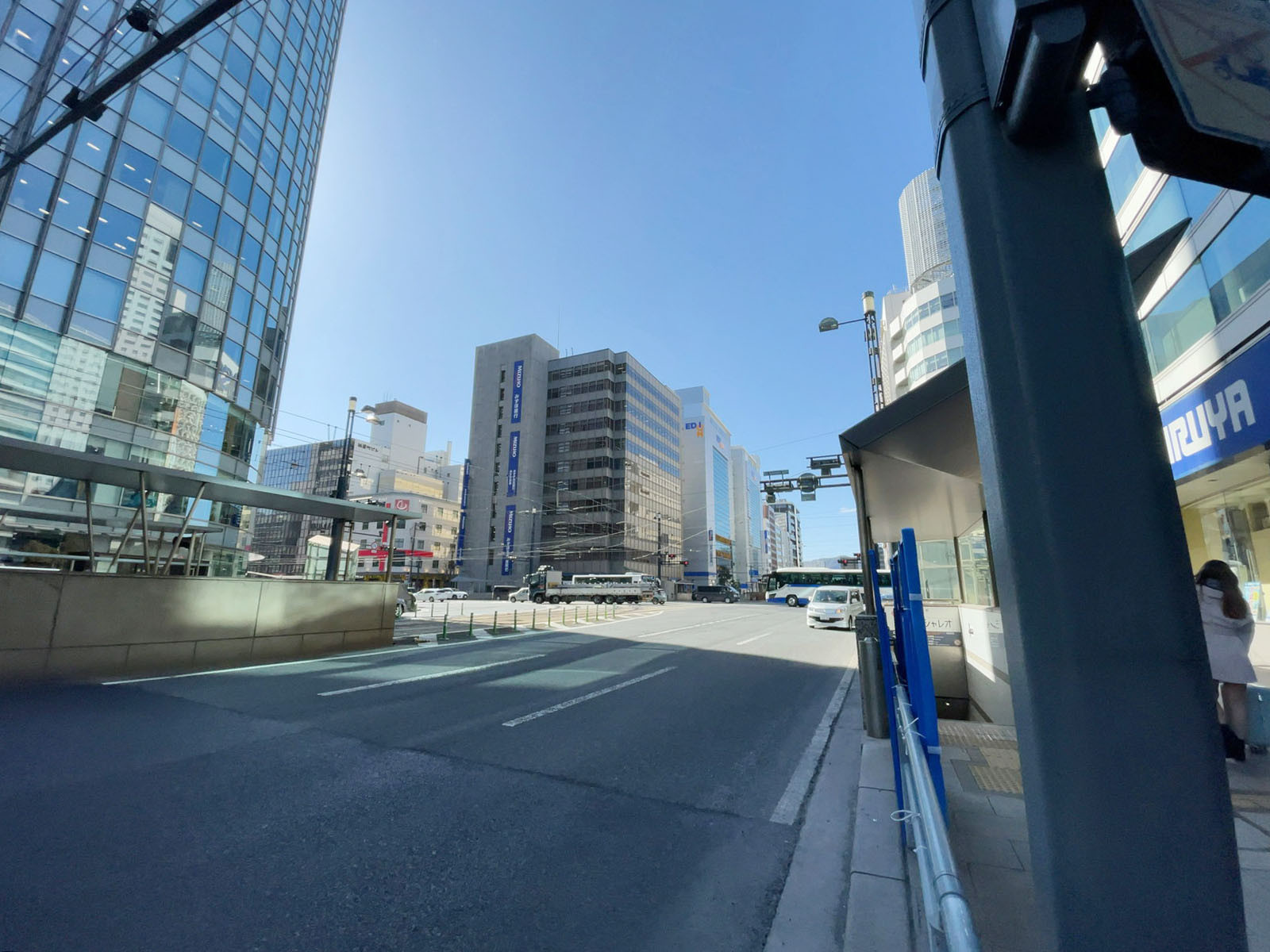 合人社広島紙屋町アネクス前面の相生通り