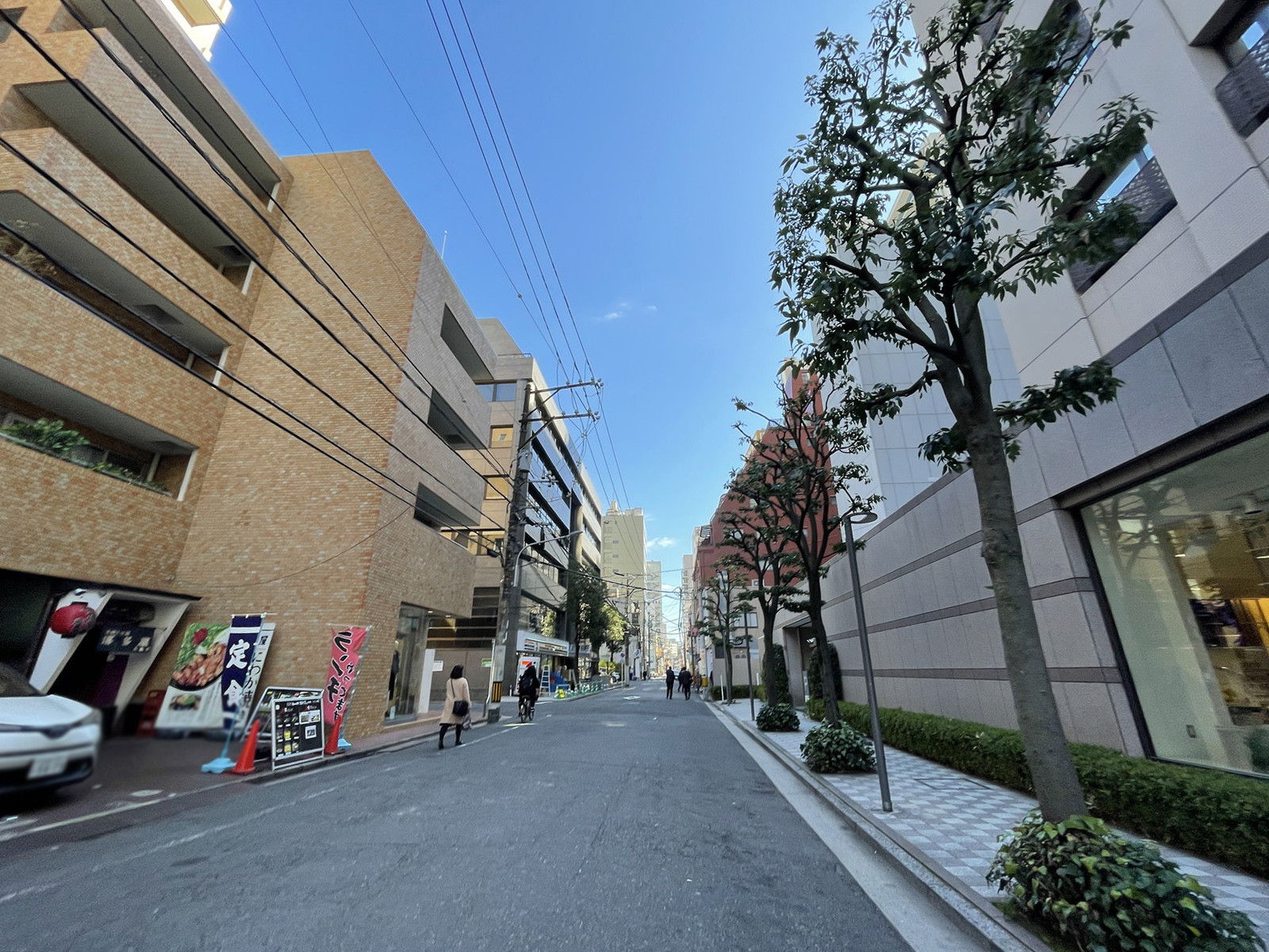 中町センタービル前面の通り