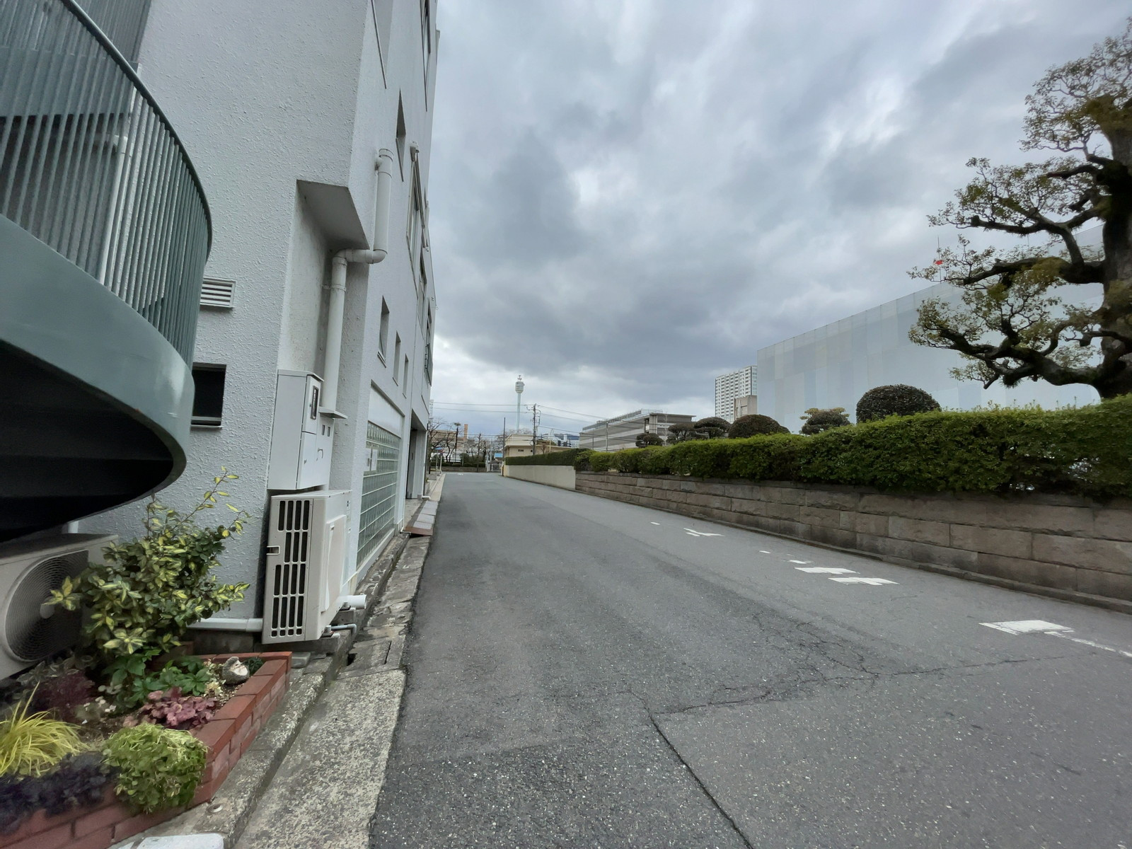 有田ビル前面の通り