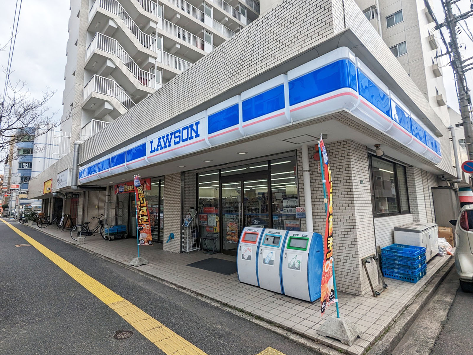 徒歩2分のローソン光町一丁目店