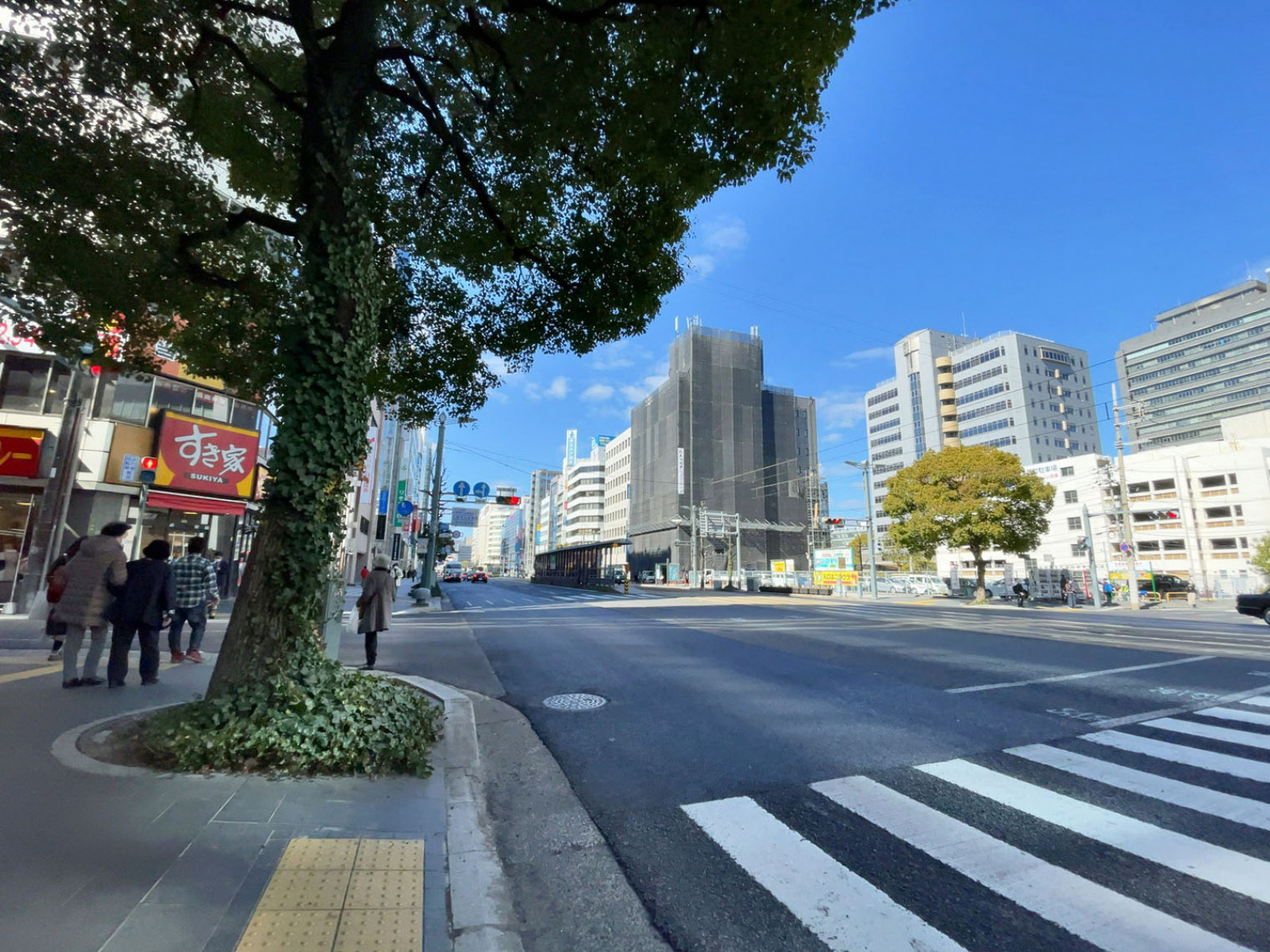 NREG広島立町ビル前面の相生通り