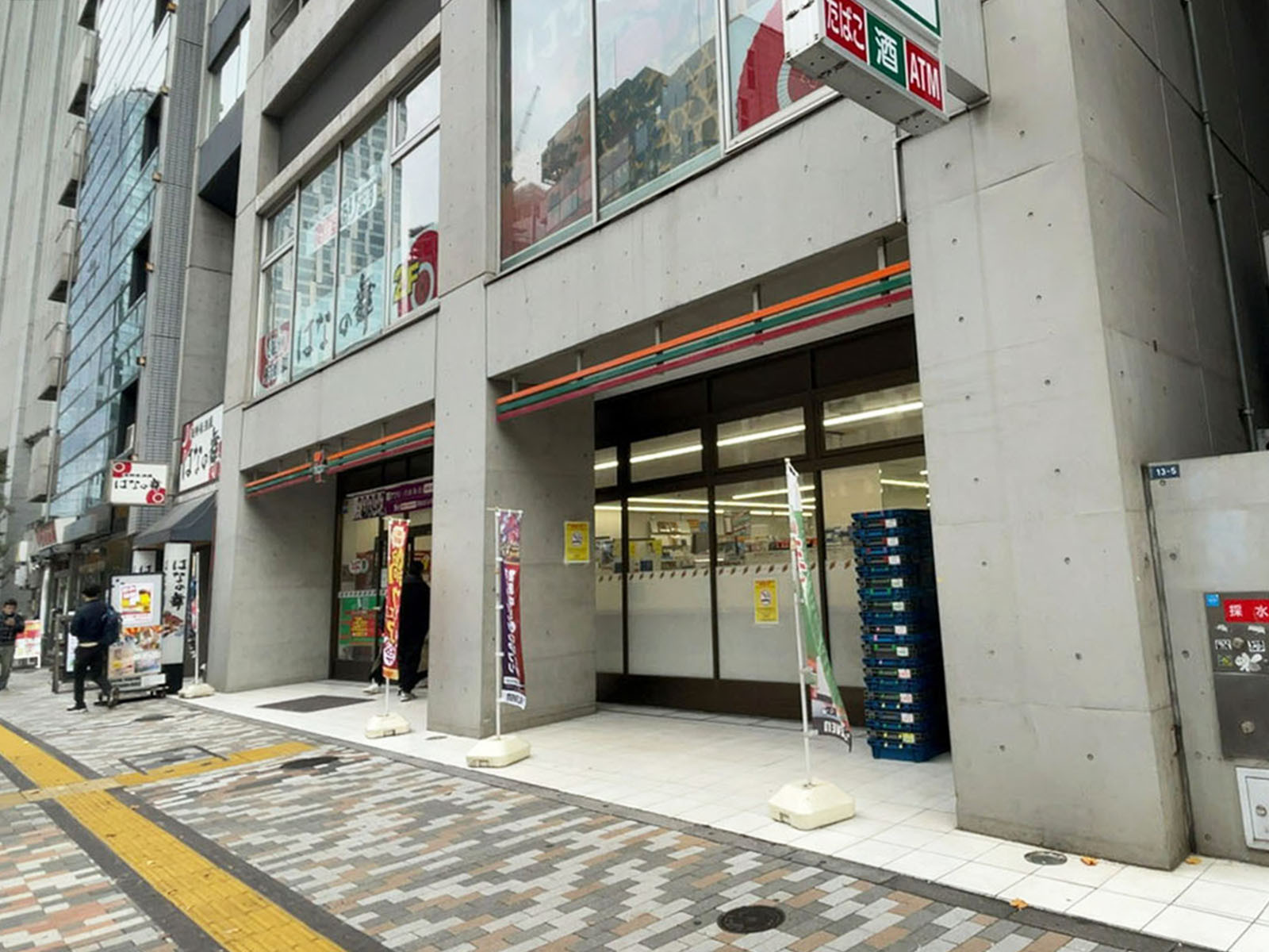 徒歩2分のセブンイレブン 渋谷3丁目明治通り店