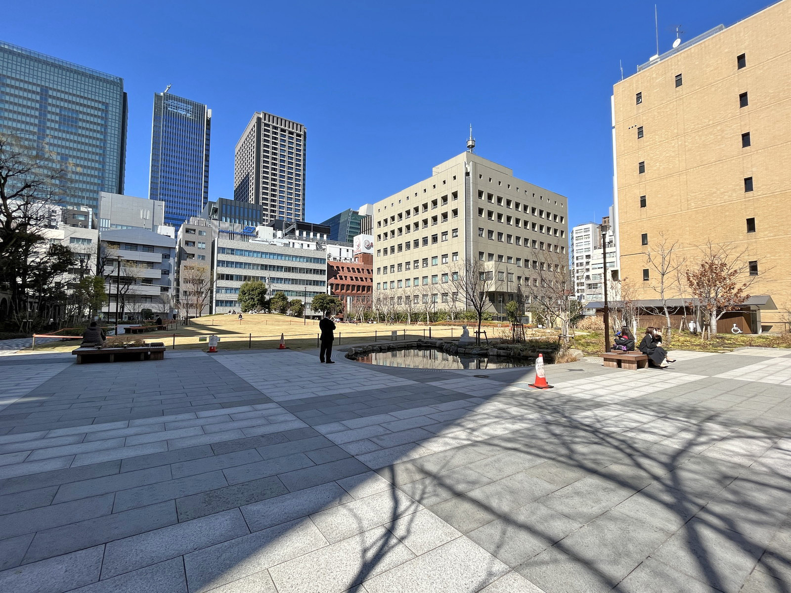 徒歩1分の坂本町公園