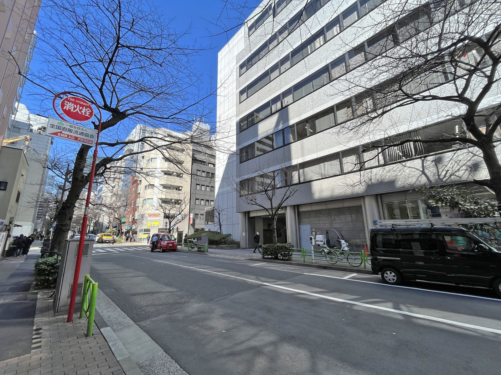 日宝茅場町ビル前面通り