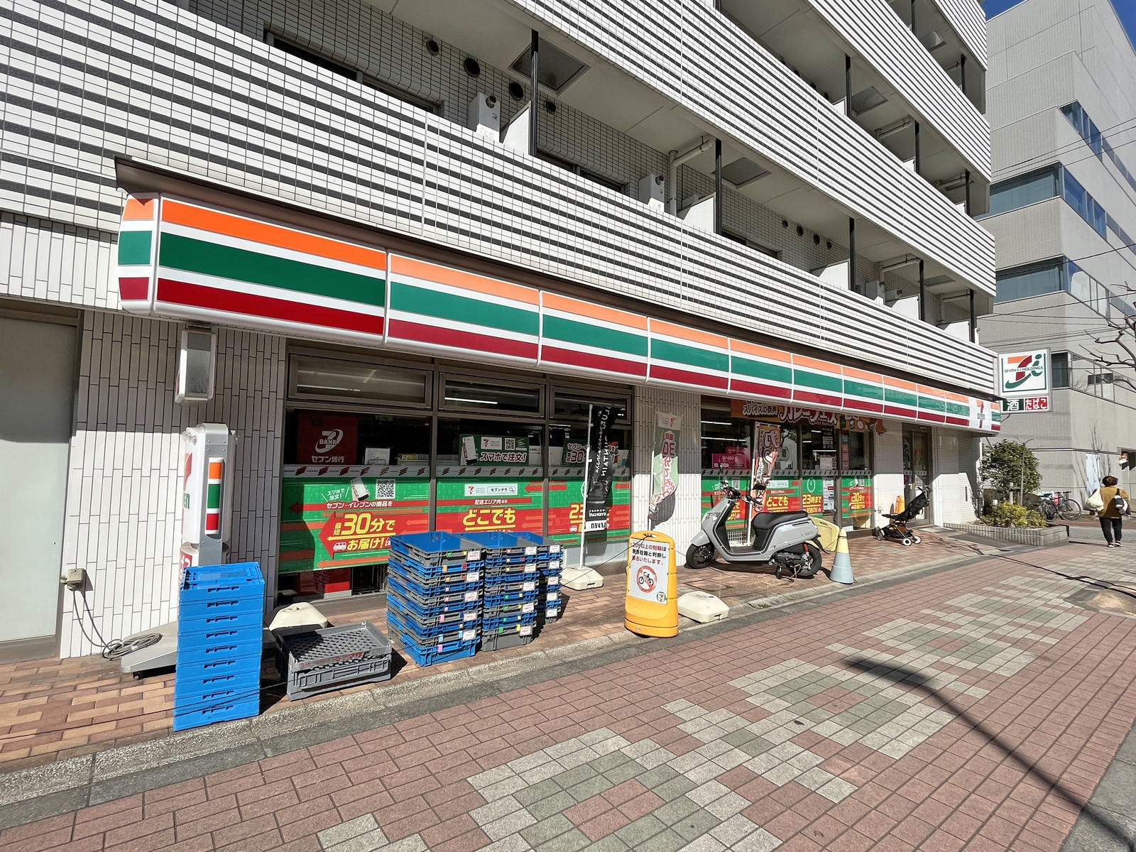 徒歩2分のセブンイレブン江東東陽四丁目店